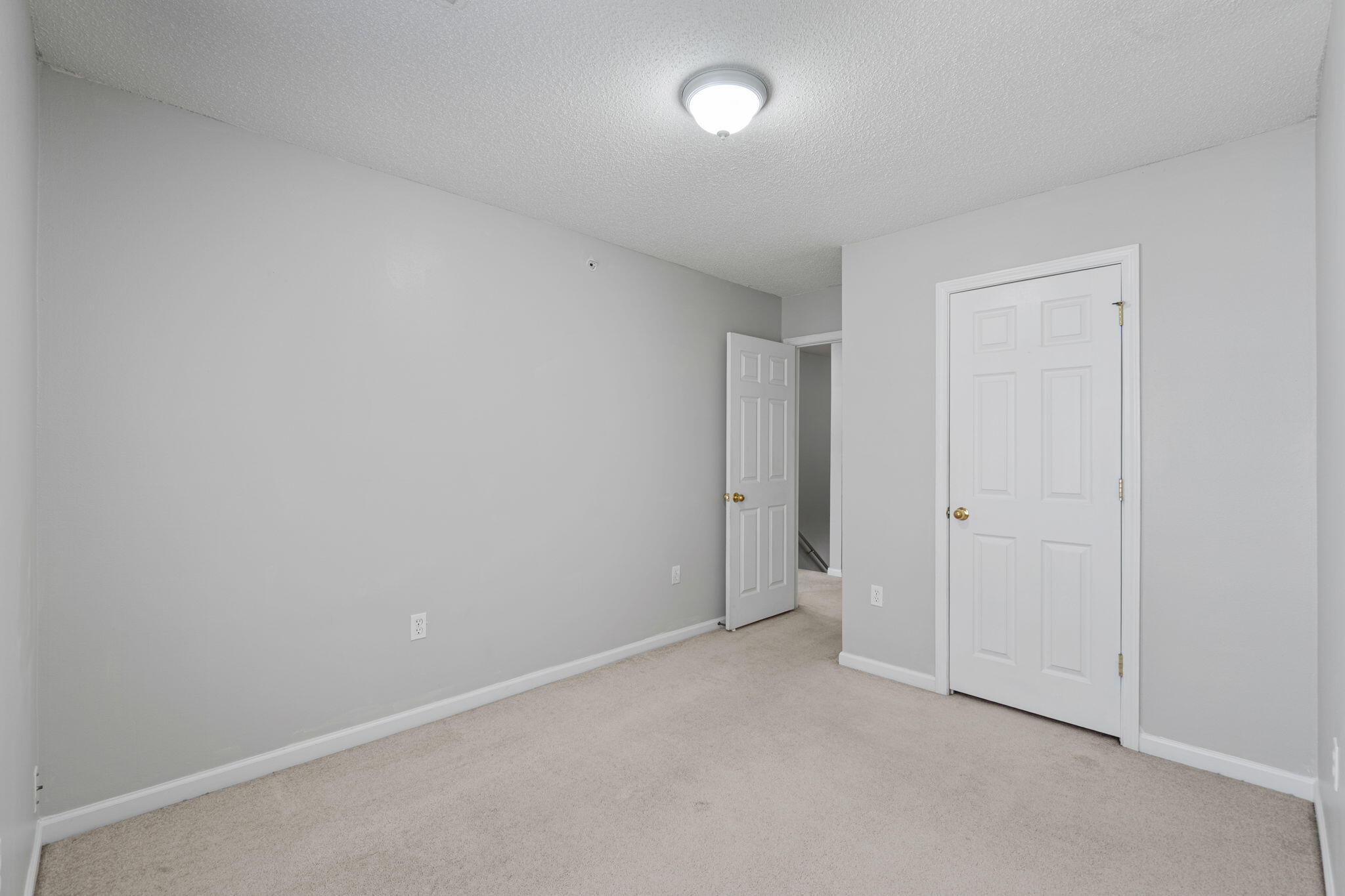 ROLLING PINES - Residential