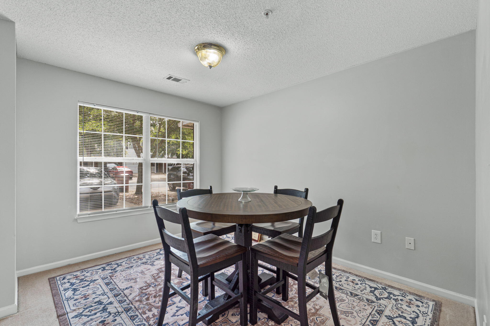 ROLLING PINES - Residential