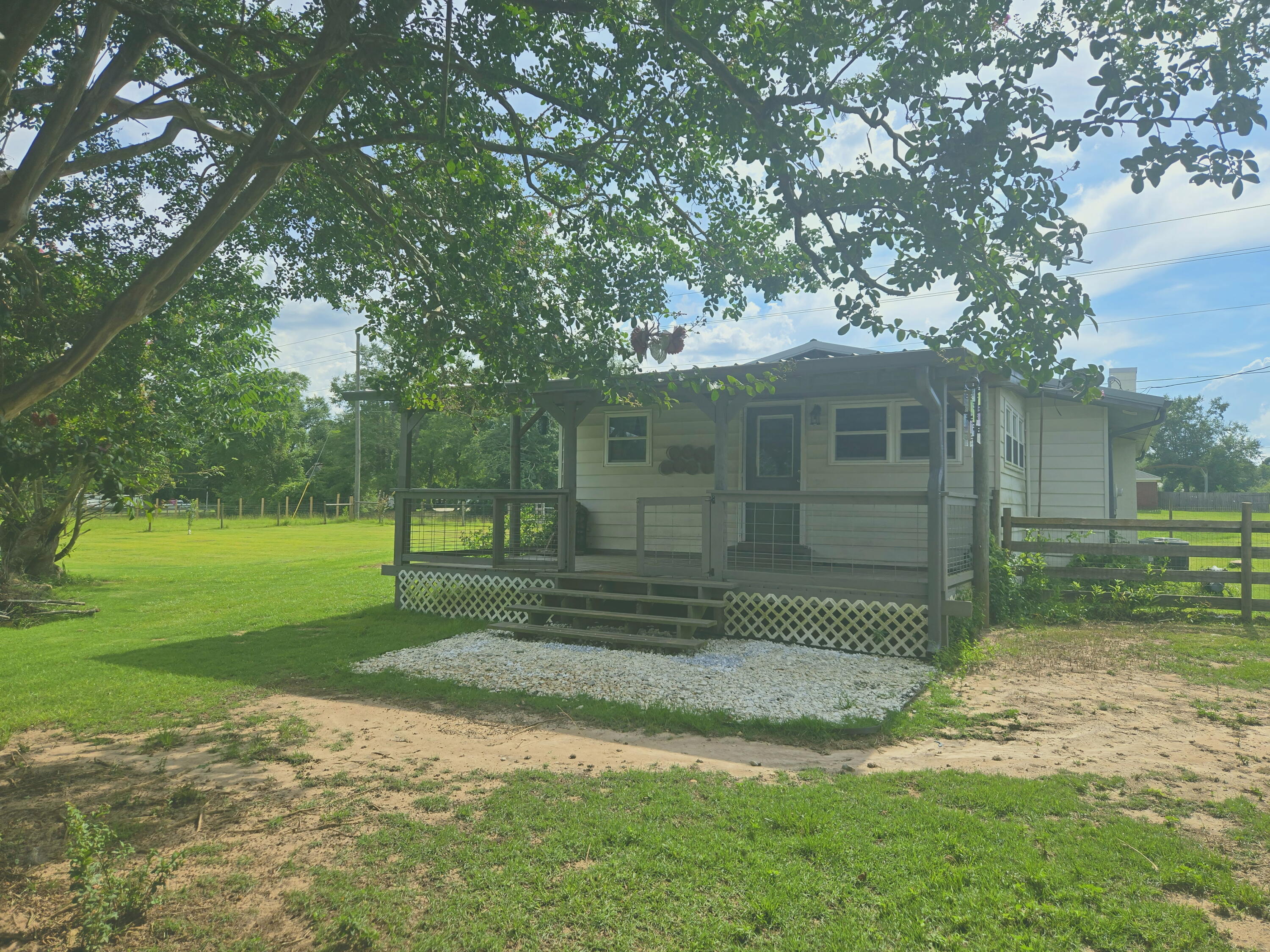 NO RECORDED SUBDIVISION - Residential