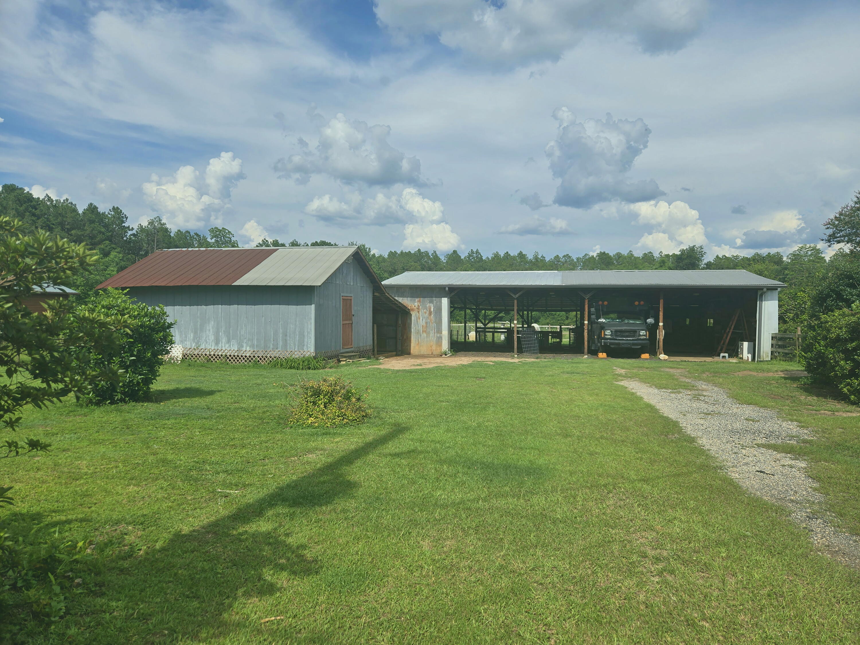NO RECORDED SUBDIVISION - Residential