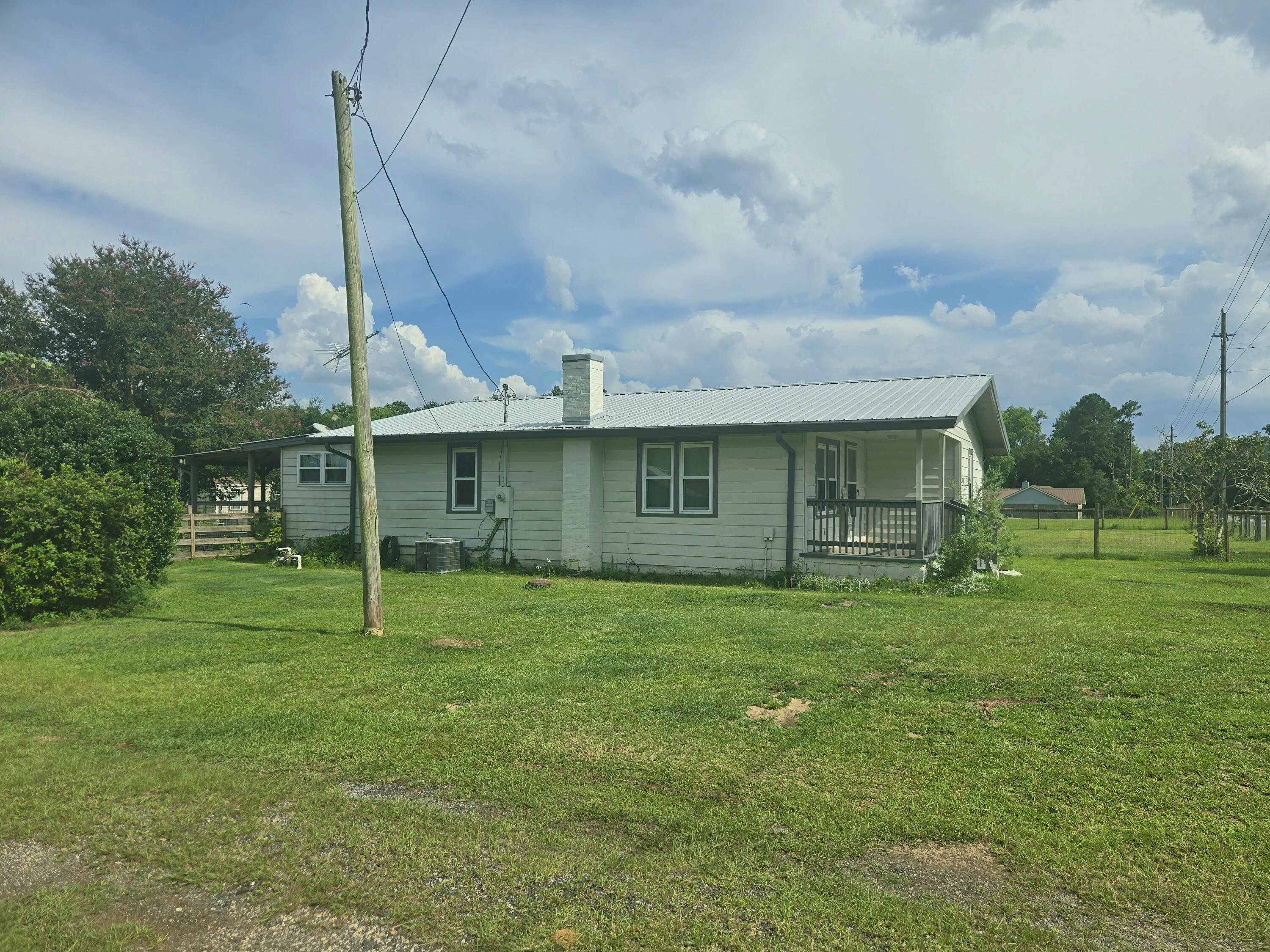 NO RECORDED SUBDIVISION - Residential