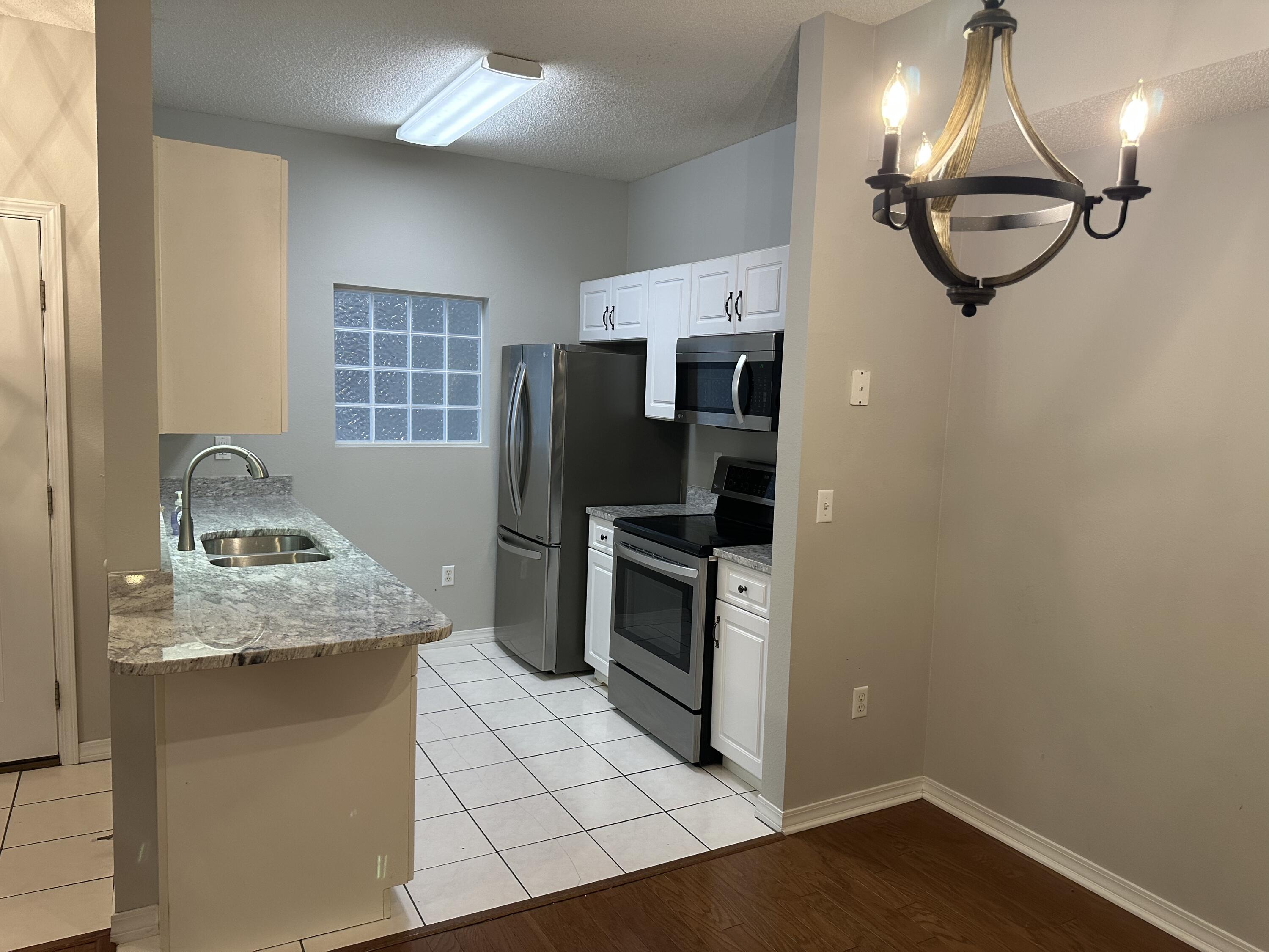 THE OAKS AT NICEVILLE - Residential Lease