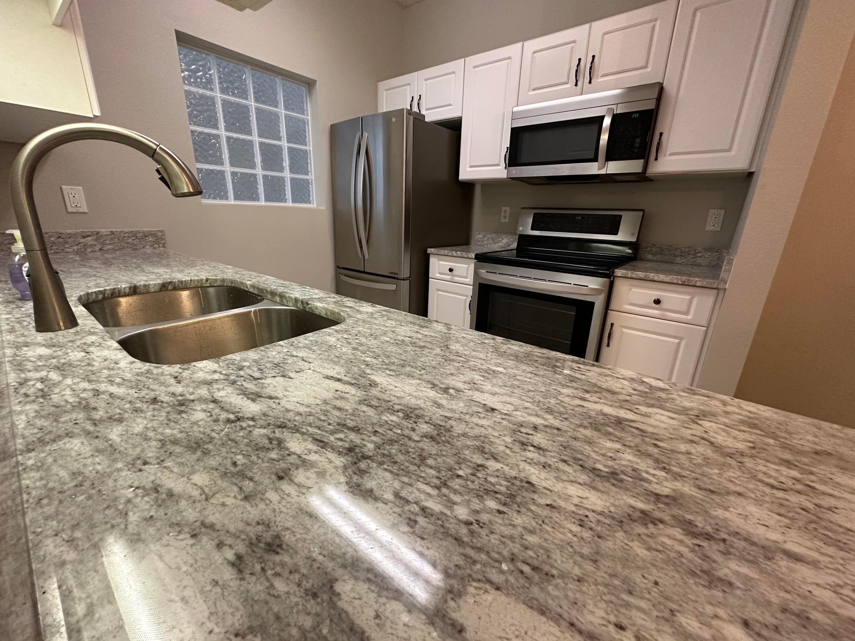 THE OAKS AT NICEVILLE - Residential Lease