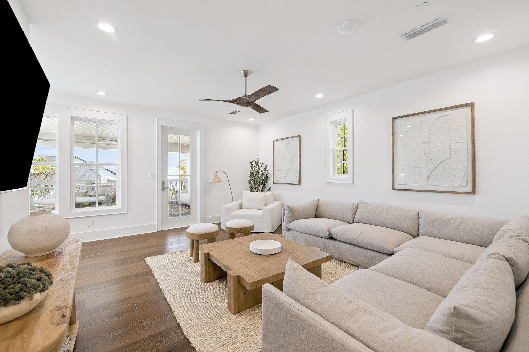 GULF SHORE MANOR - Residential