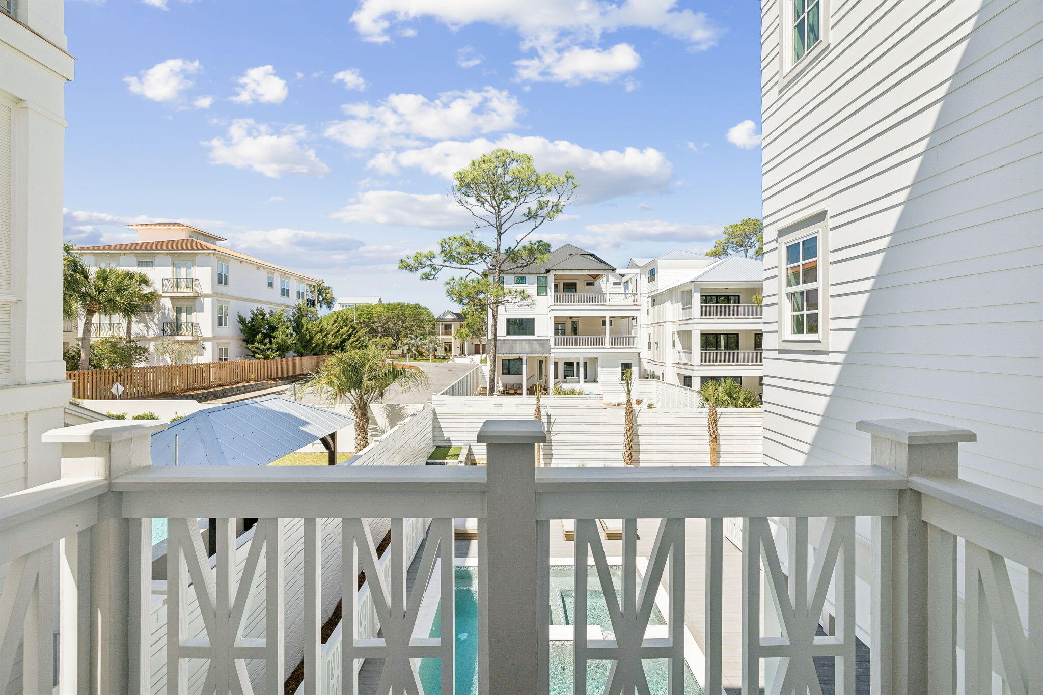 GULF SHORE MANOR - Residential