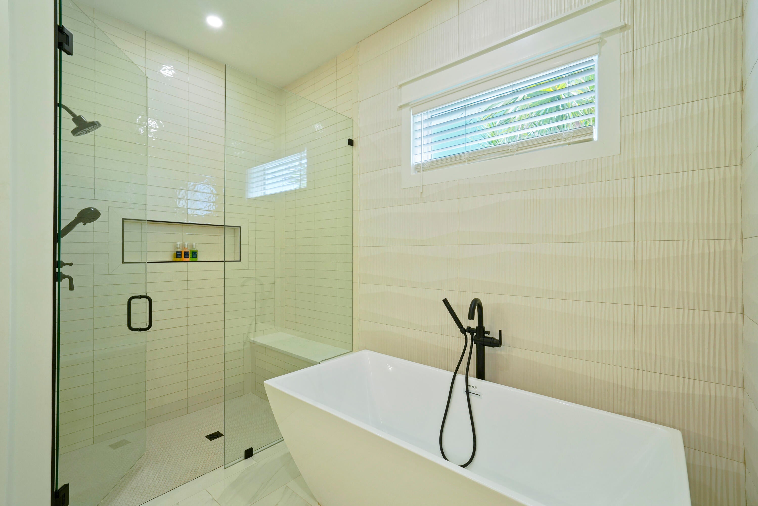 LULLWATER BEACH - Residential