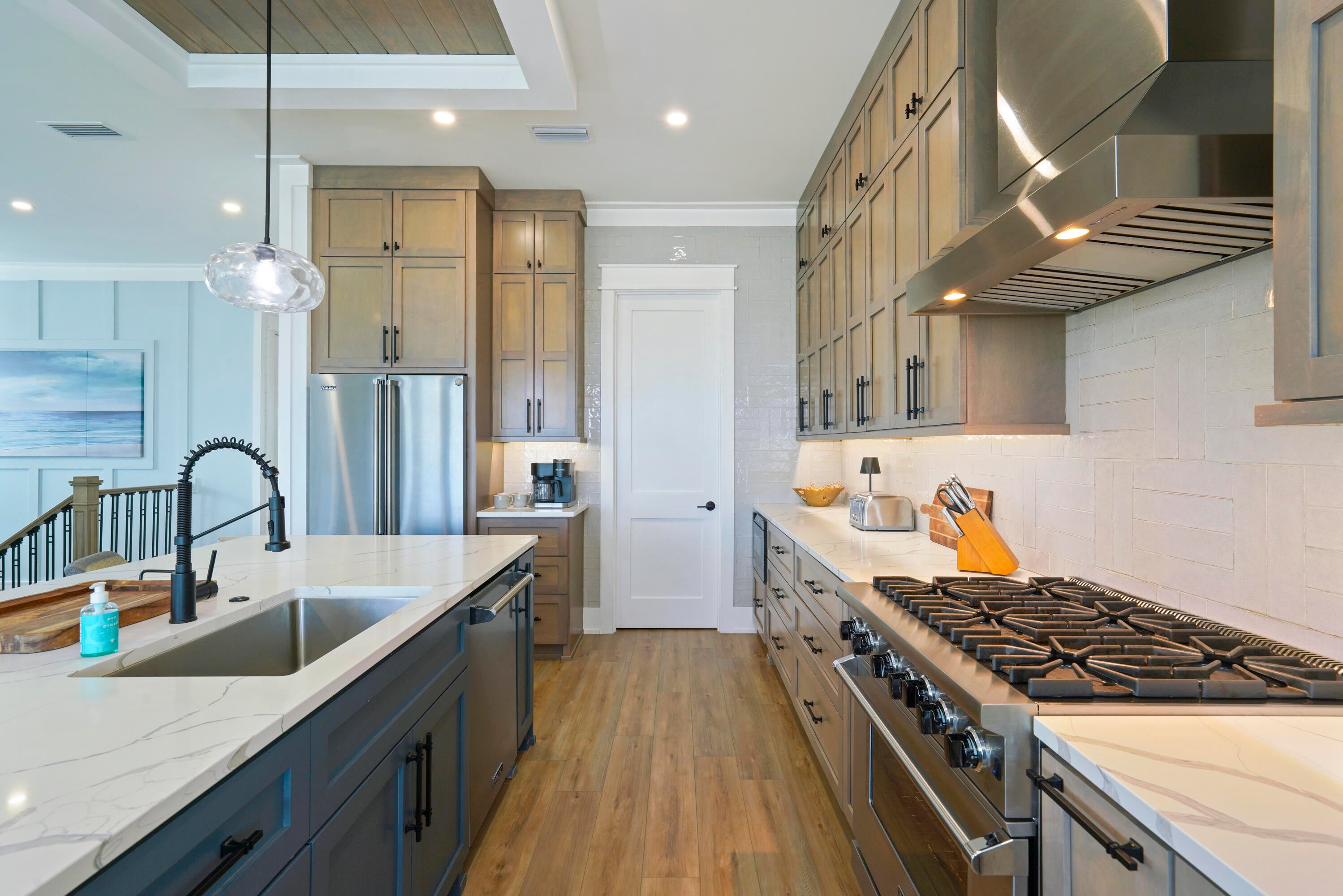 LULLWATER BEACH - Residential