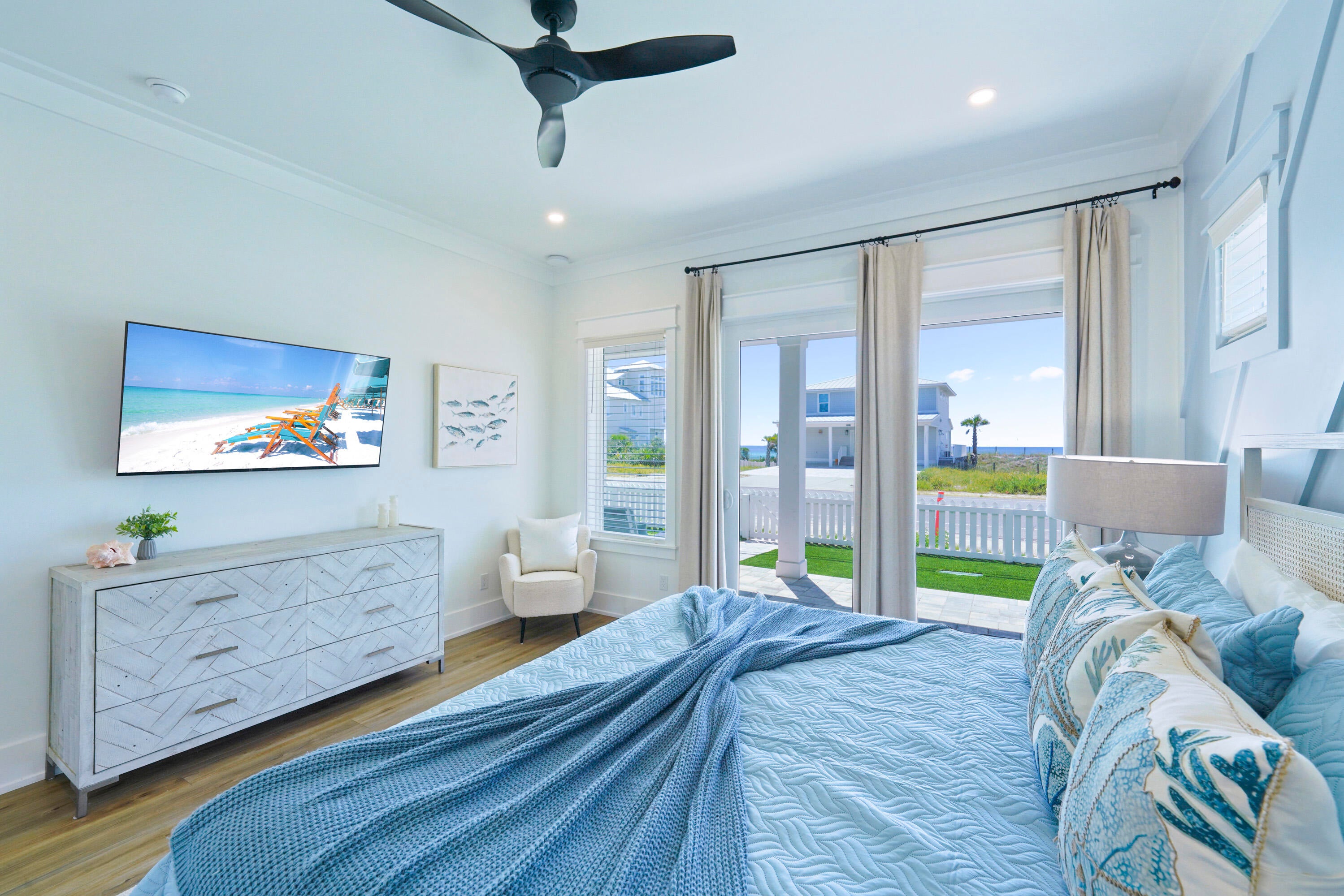 LULLWATER BEACH - Residential