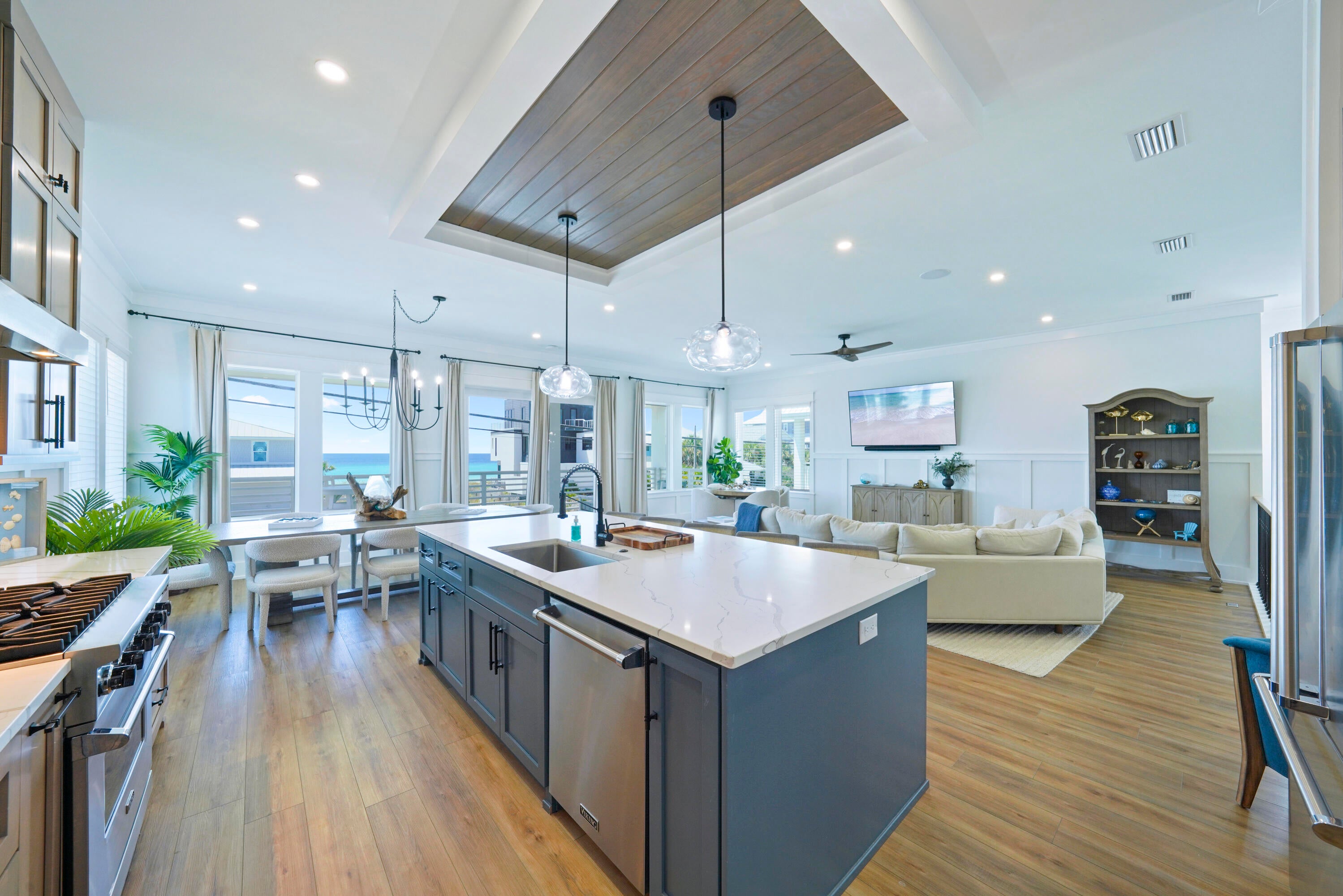 LULLWATER BEACH - Residential