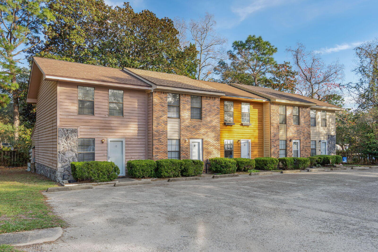 Centrally Located 2 Bedroom / 1.5 Bath Townhome w/Screened Porch, Large Indoor Laundry Room and vvOther Features include: 2020 AC & Heat / 2015 Roof / 2015 Plumbing (Replaced Polybutylene) / End Unit / Ceiling Fans / Cedar Siding / Storm Door.  Small HOA of $167/Qtr maintains the Common Grounds and includes Trash. Conveniently located Close to Shopping & Restaurants, approx 3 miles to Hurlburt Field / 7 miles to Eglin AFB and still only 5 miles to the most Beautiful Beaches on the Emerald Coast and all the FUN this area has to offer!  Buyer to Verify all Dimensions and Information.