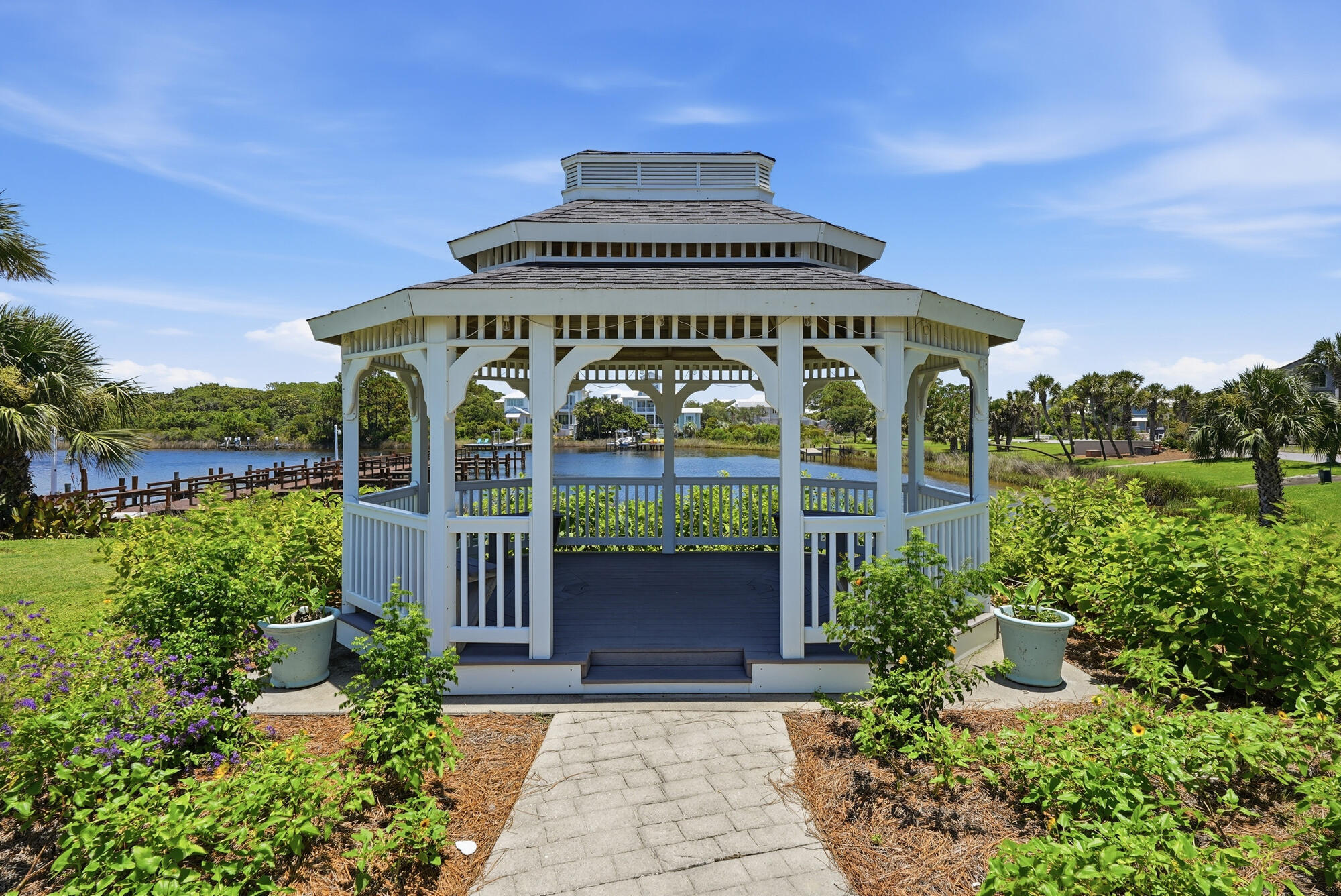 PINNACLE POINT - Residential