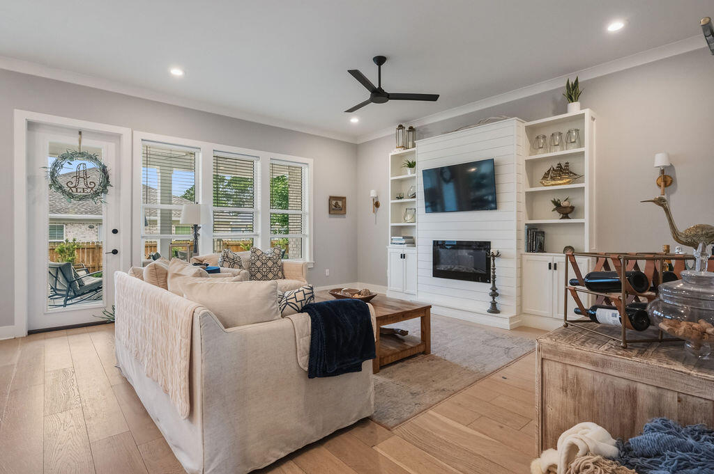 DEER MOSS CREEK - Residential