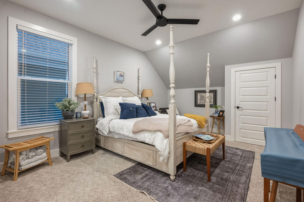 DEER MOSS CREEK - Residential
