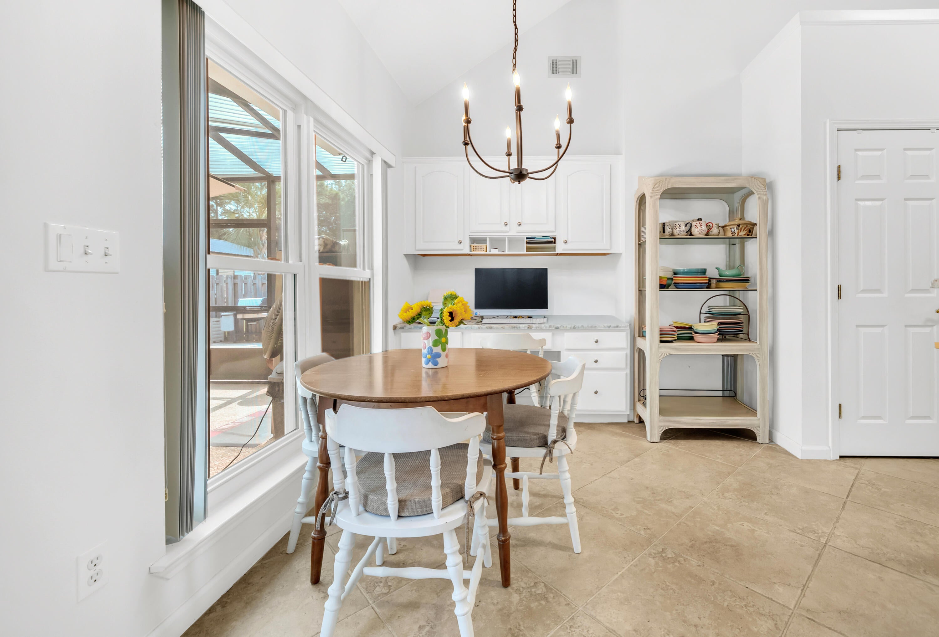 MALIBU GARDENS - Residential