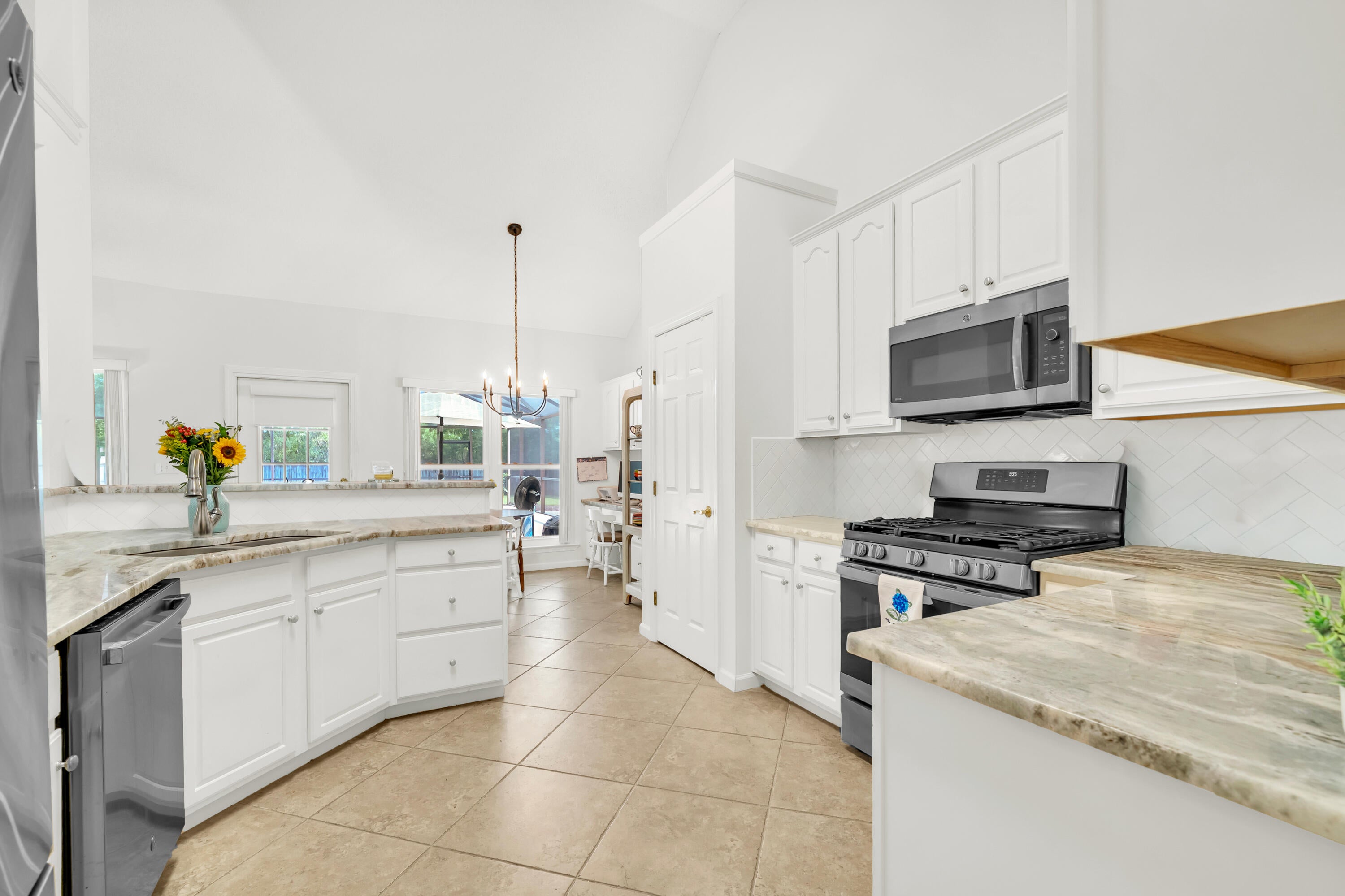 MALIBU GARDENS - Residential
