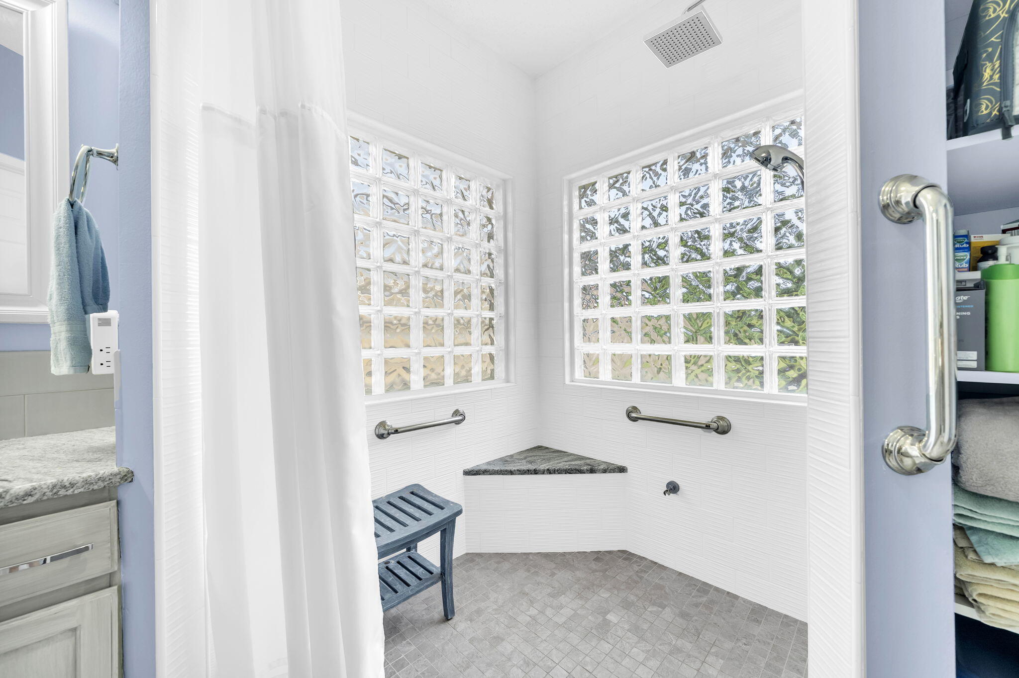 MALIBU GARDENS - Residential
