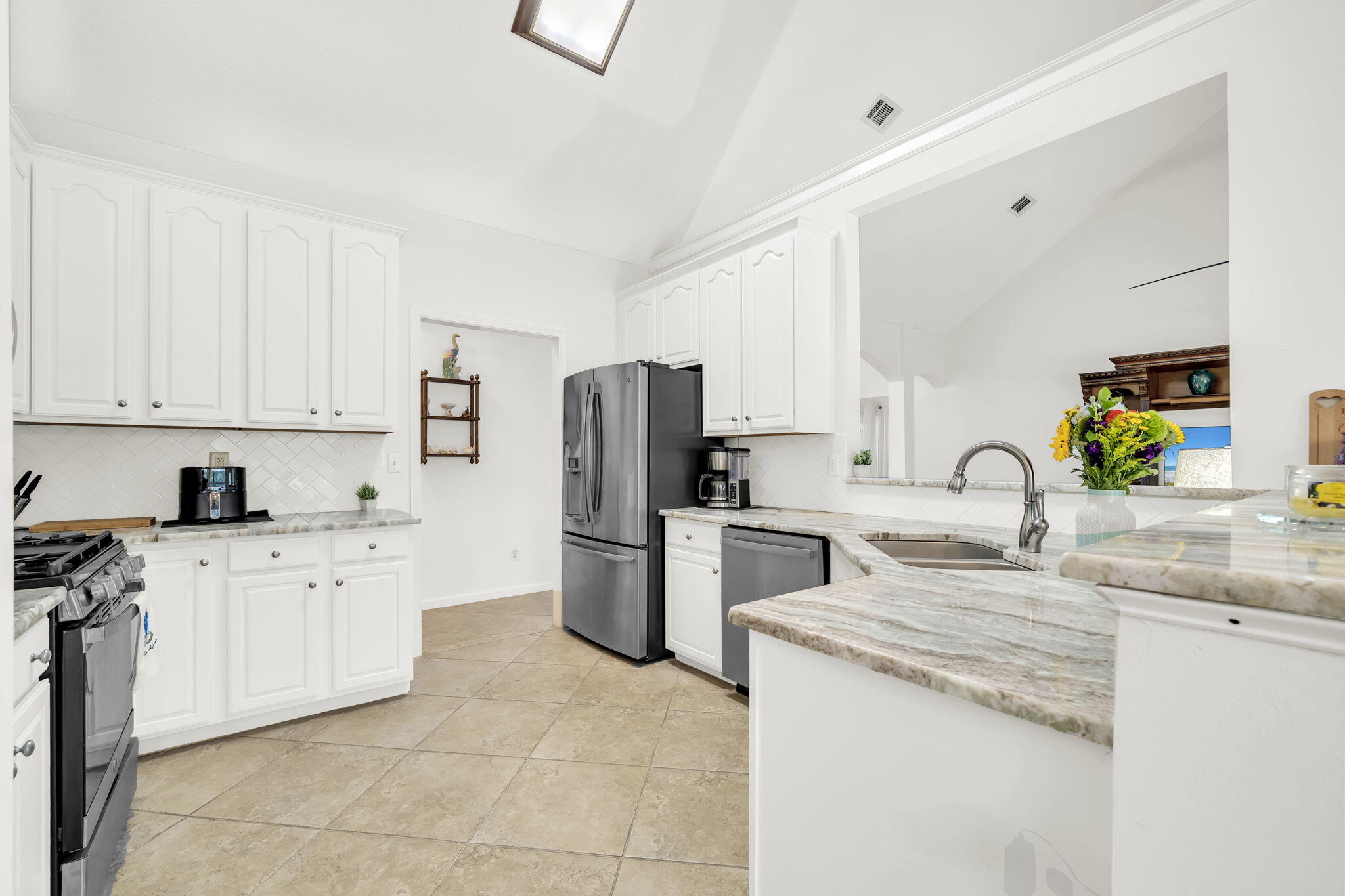 MALIBU GARDENS - Residential