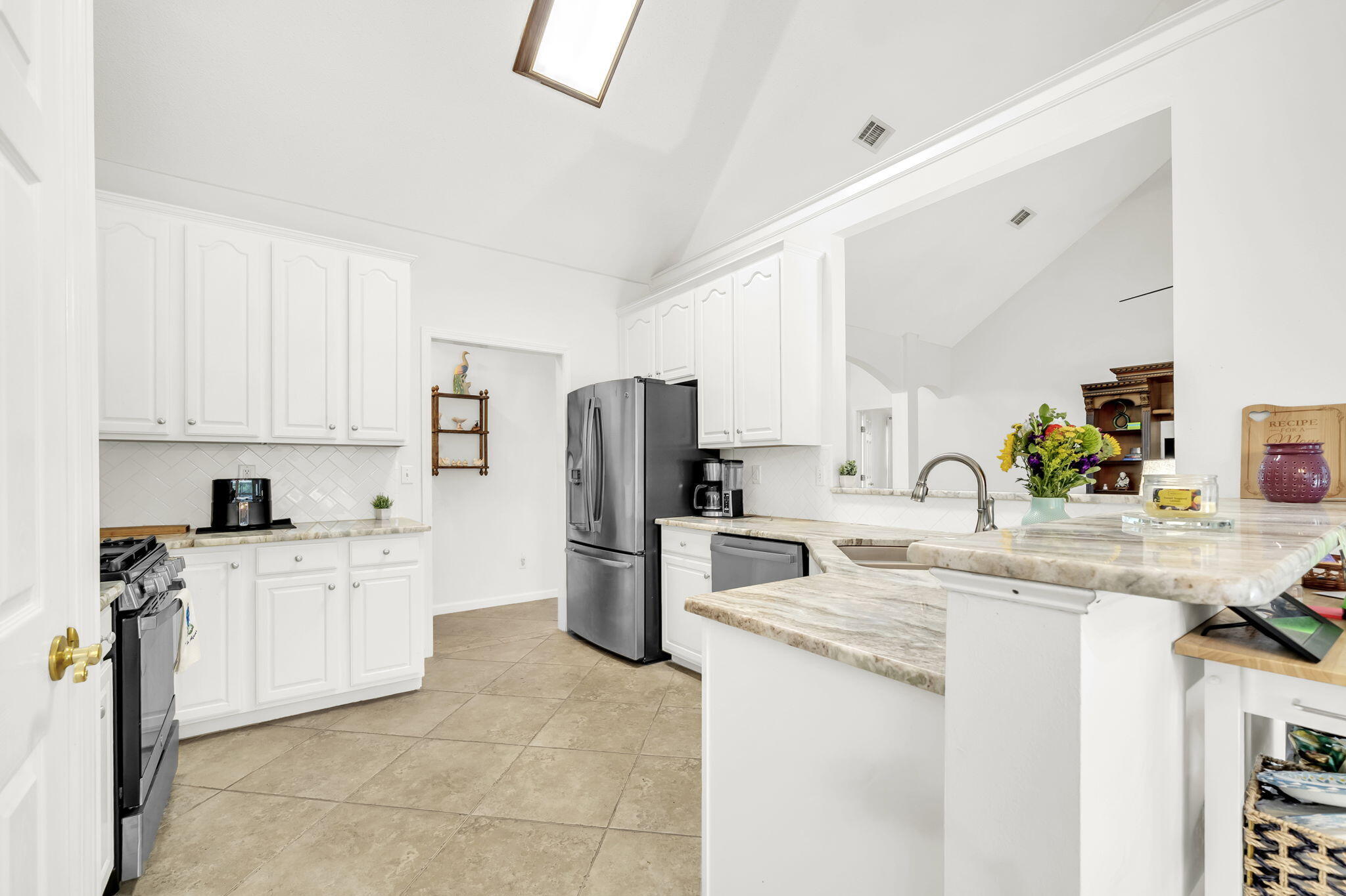 MALIBU GARDENS - Residential