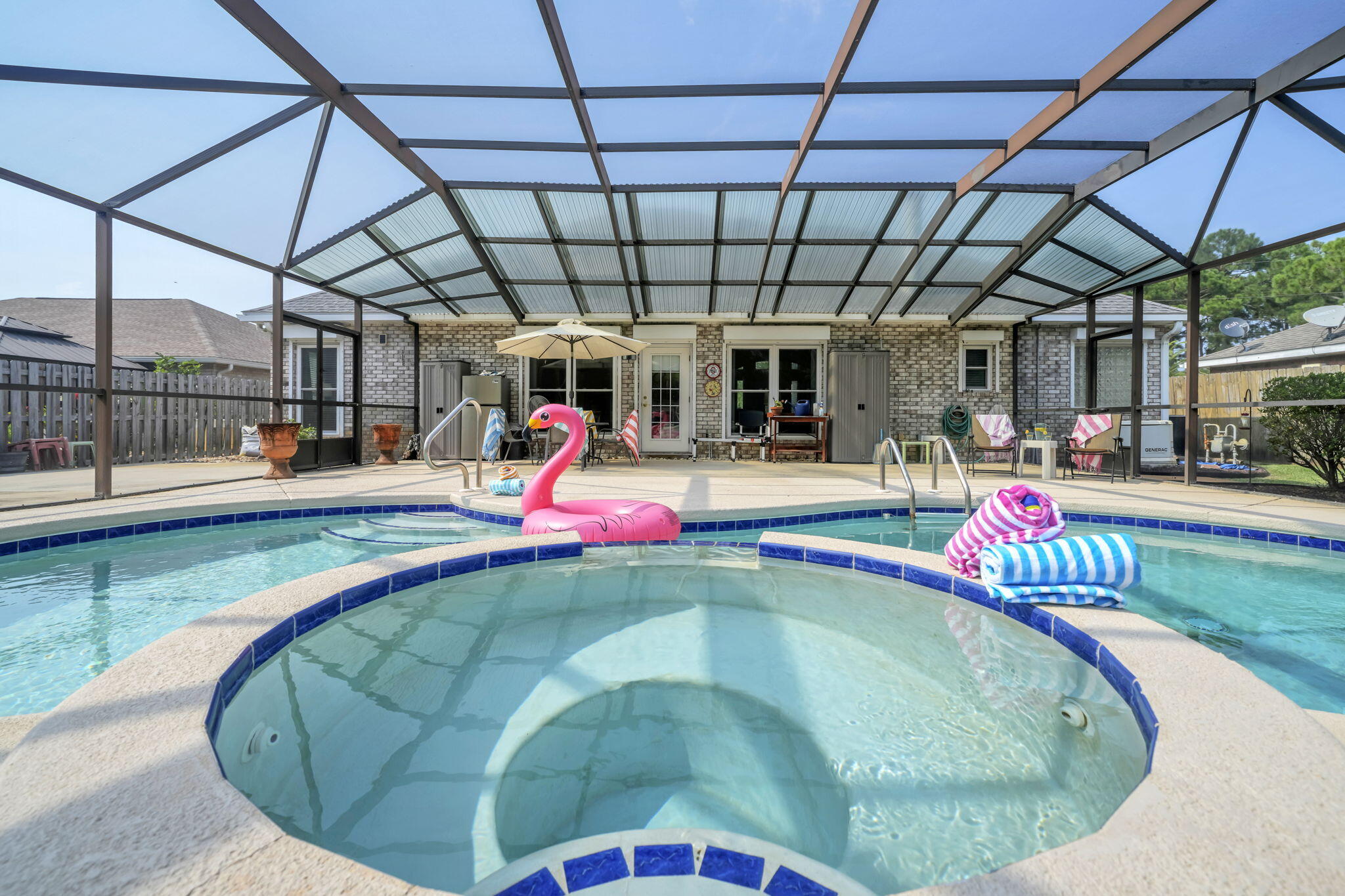 MALIBU GARDENS - Residential