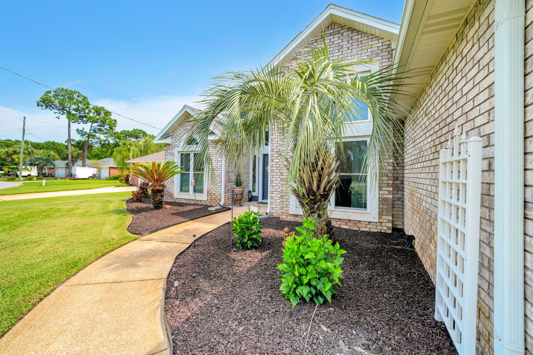 MALIBU GARDENS - Residential