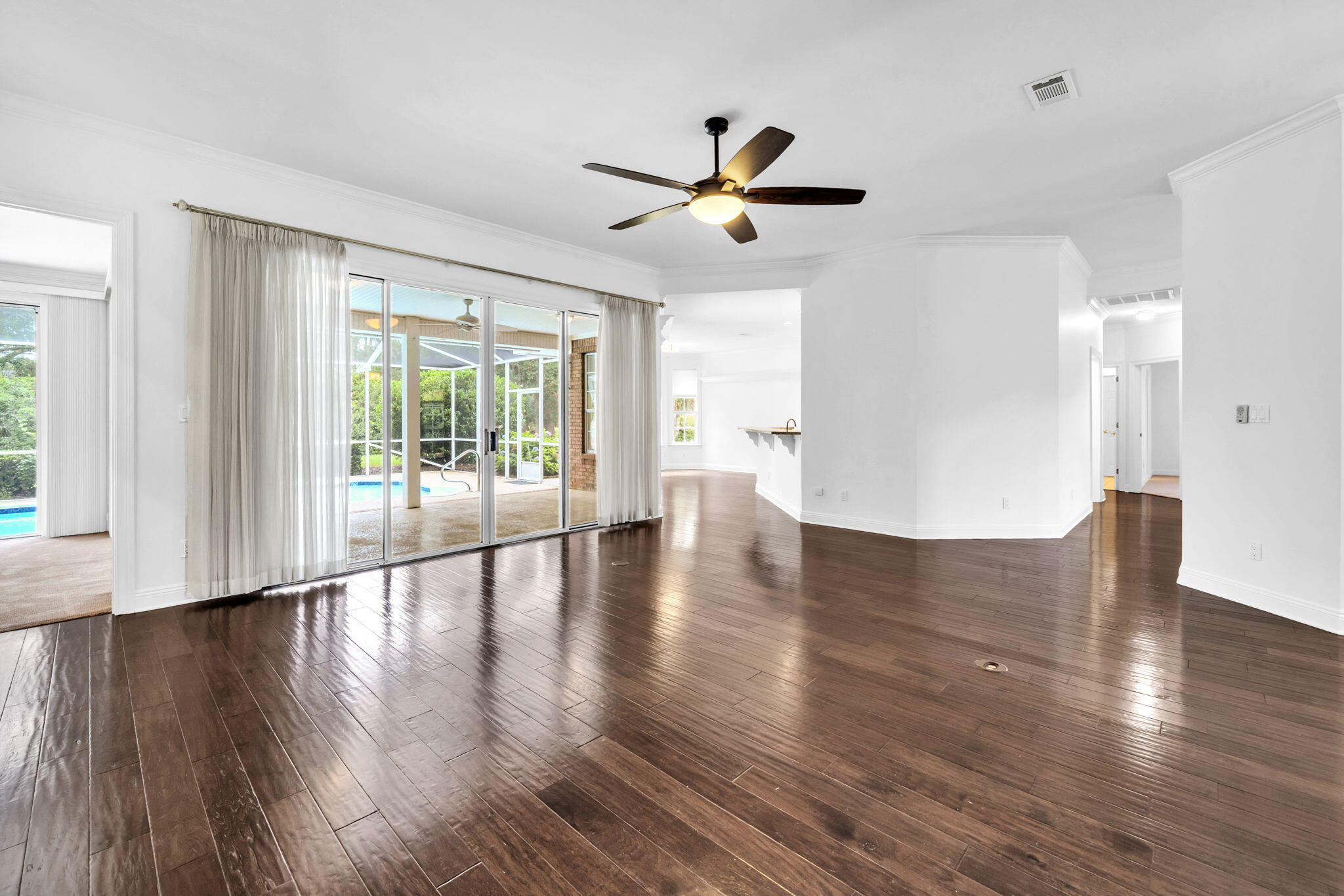 GLENLAKE PH 1 - Residential