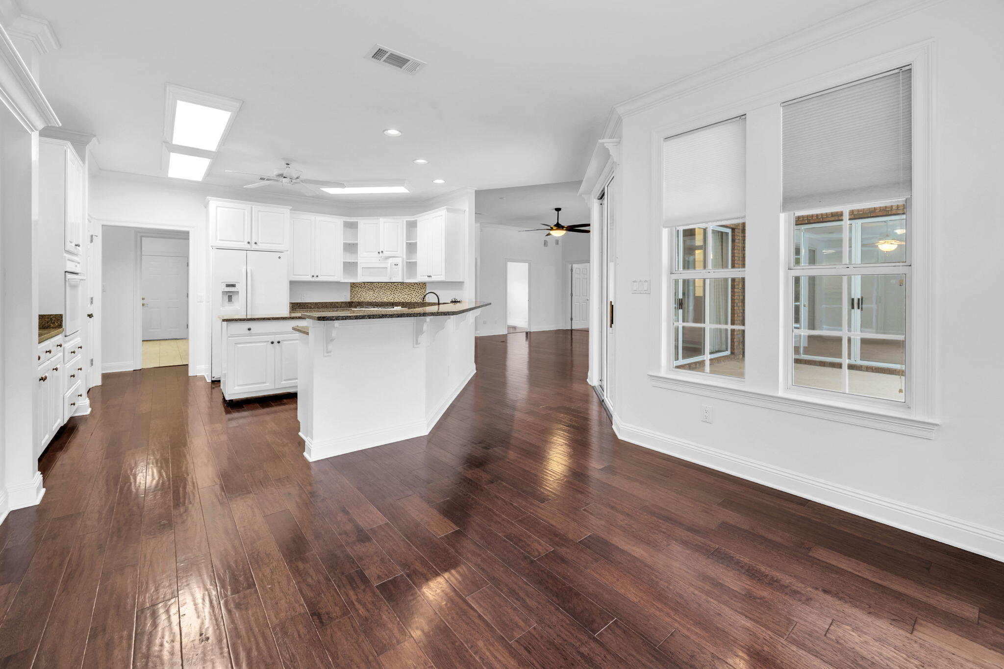GLENLAKE PH 1 - Residential