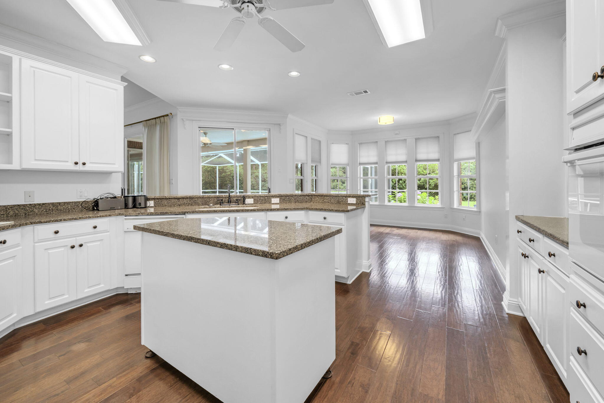 GLENLAKE PH 1 - Residential