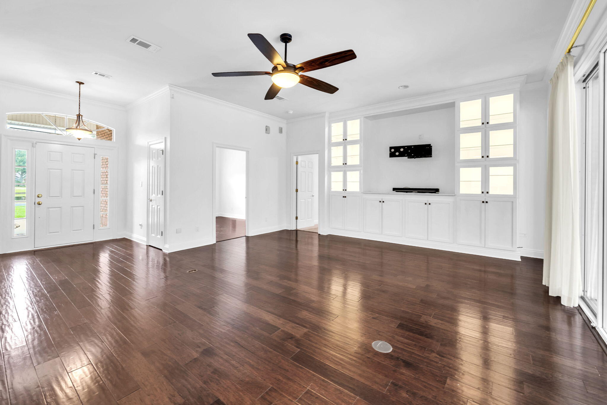 GLENLAKE PH 1 - Residential