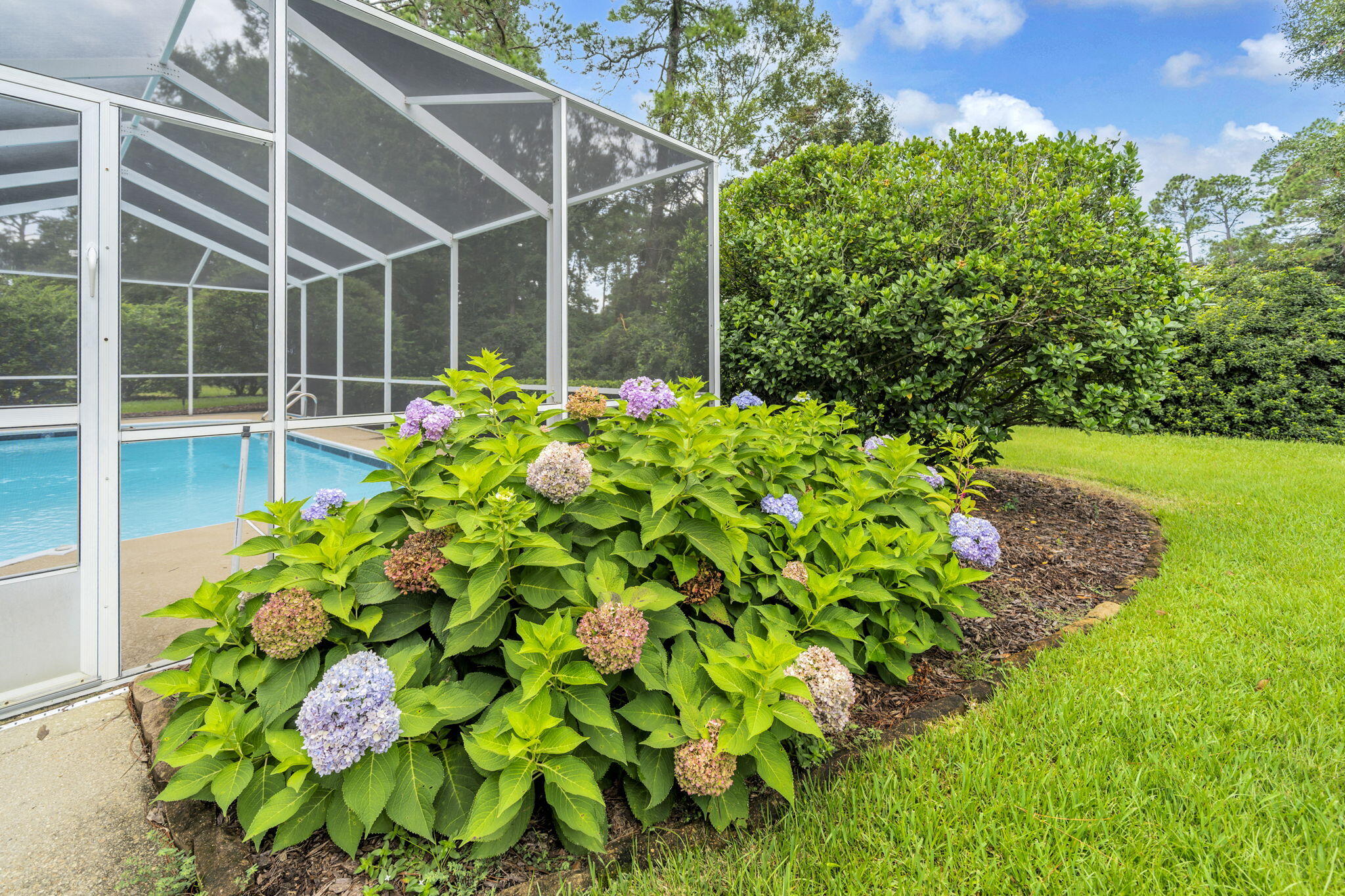 GLENLAKE PH 1 - Residential