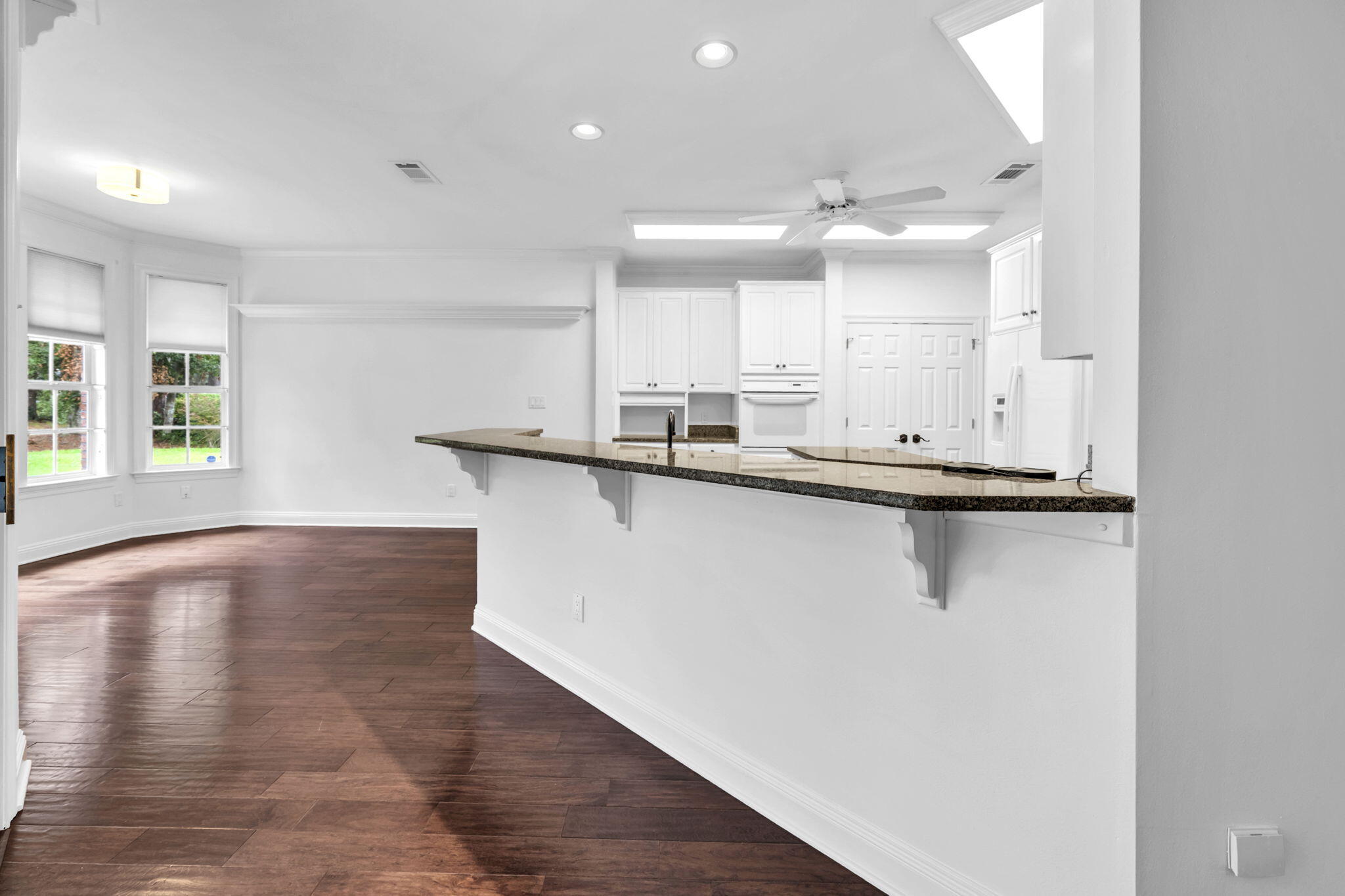 GLENLAKE PH 1 - Residential