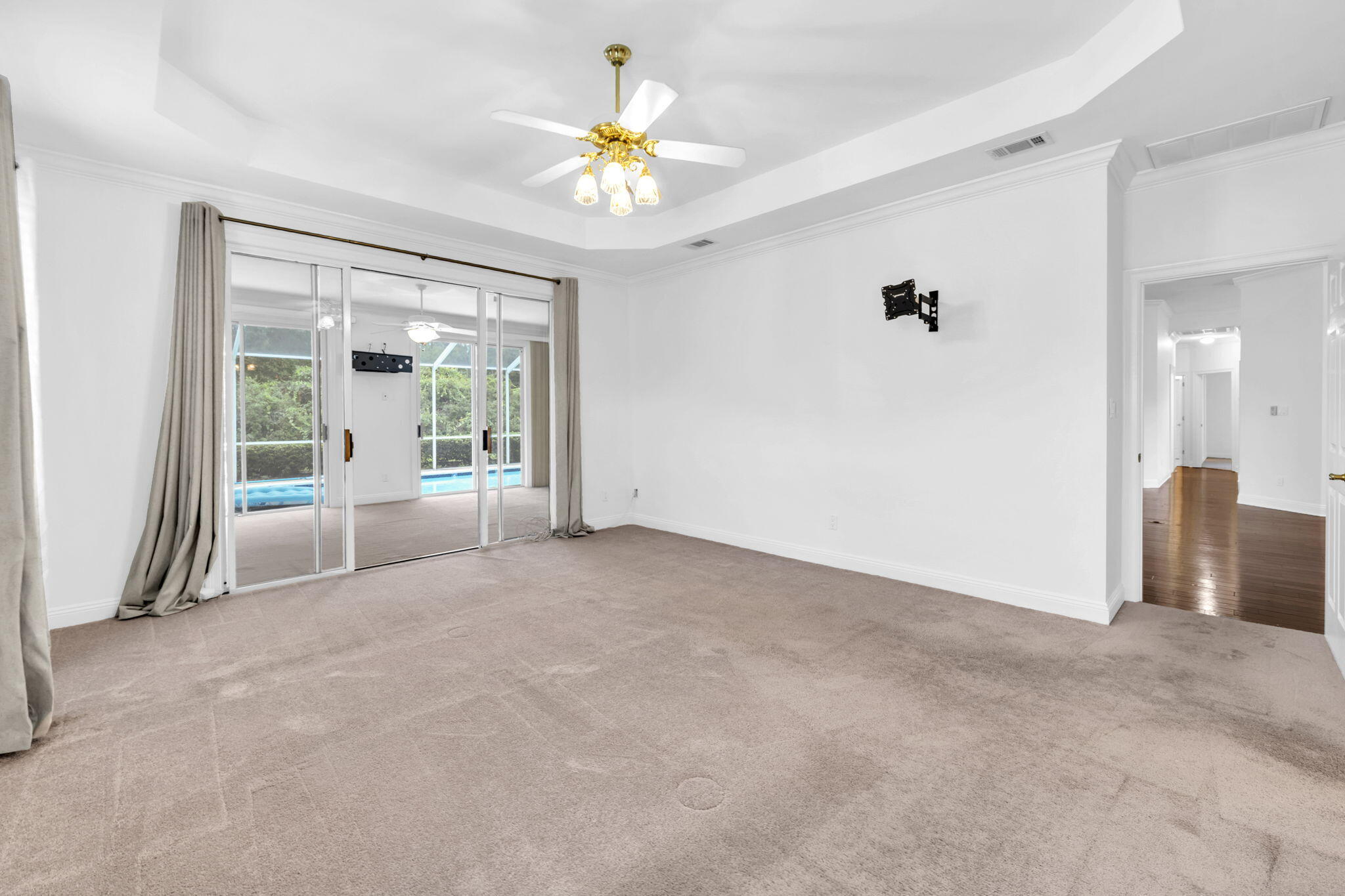 GLENLAKE PH 1 - Residential