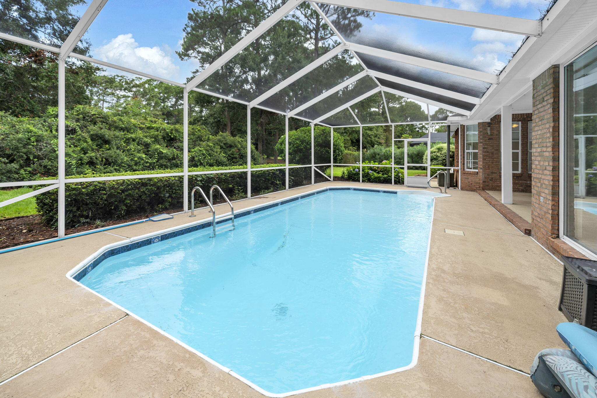 GLENLAKE PH 1 - Residential