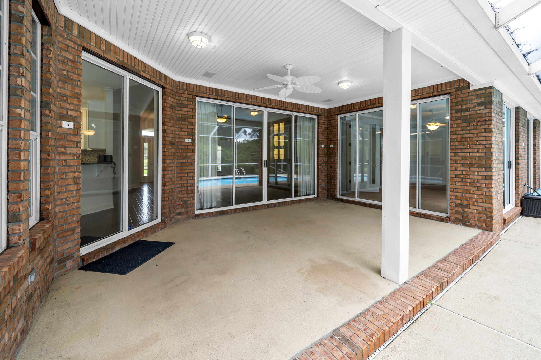 GLENLAKE PH 1 - Residential
