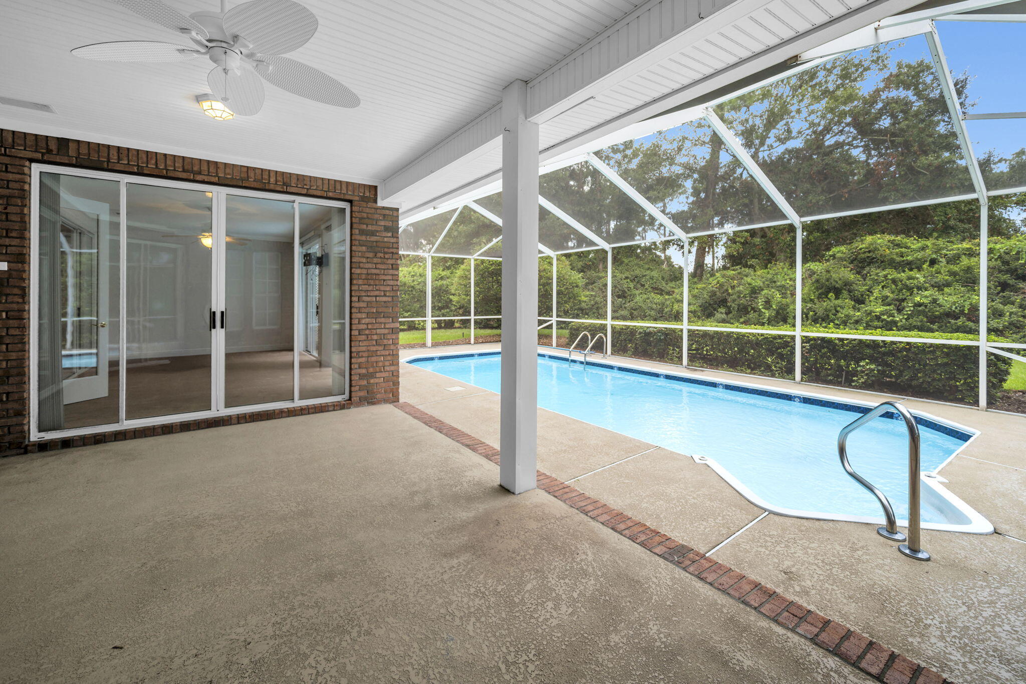 GLENLAKE PH 1 - Residential