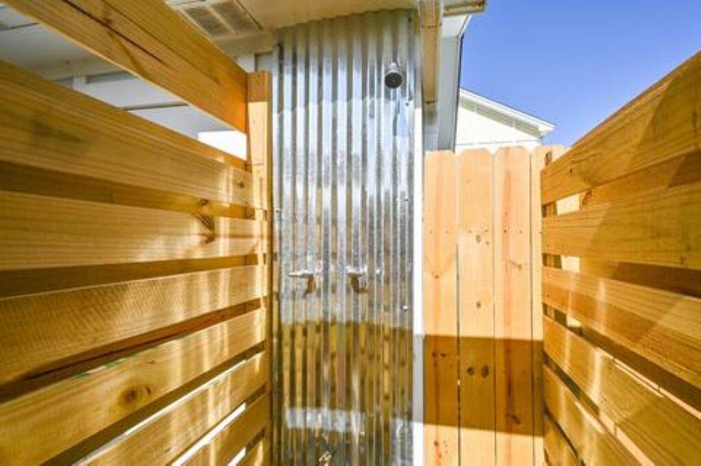 SHORES S/D - Residential Lease