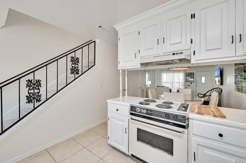 SHORES S/D - Residential Lease