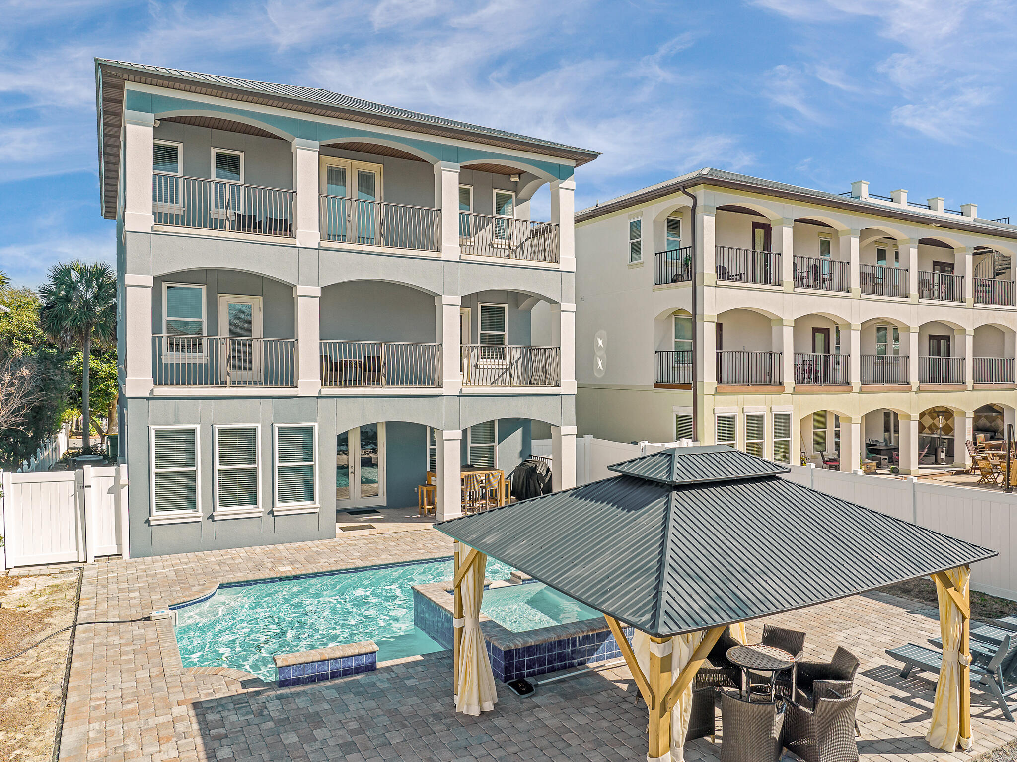 CRYSTAL BEACH - Residential