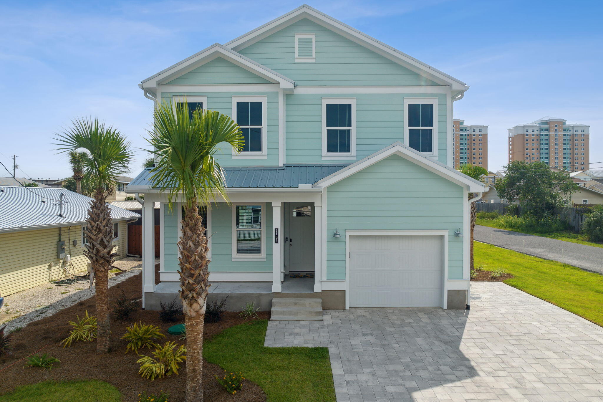 HOLIDAY BEACH UNIT 14 - Residential