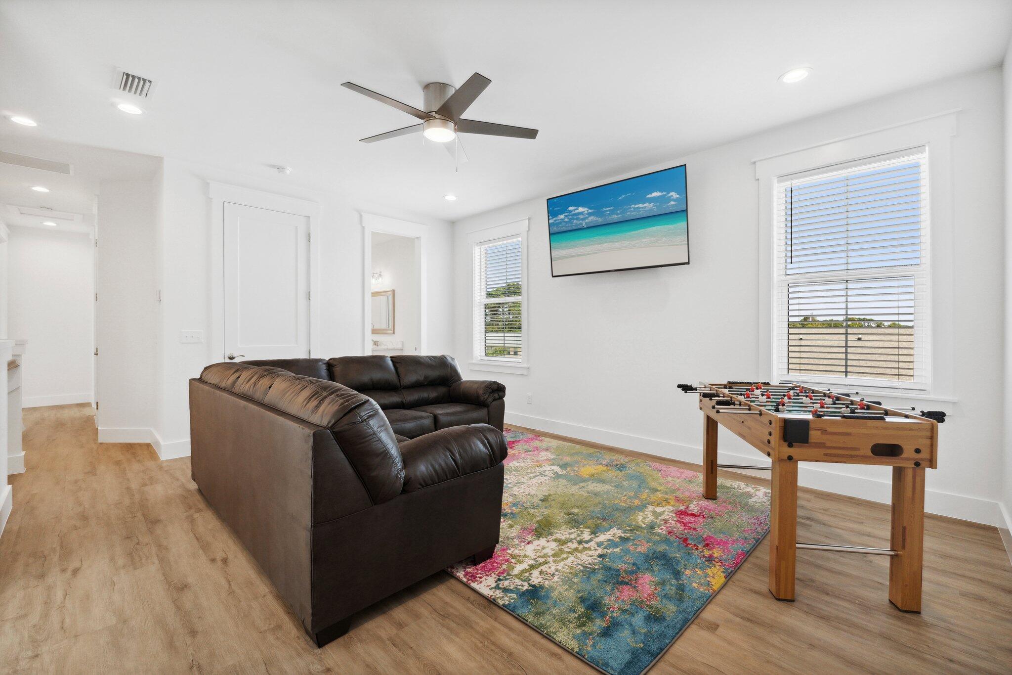 HOLIDAY BEACH UNIT 14 - Residential