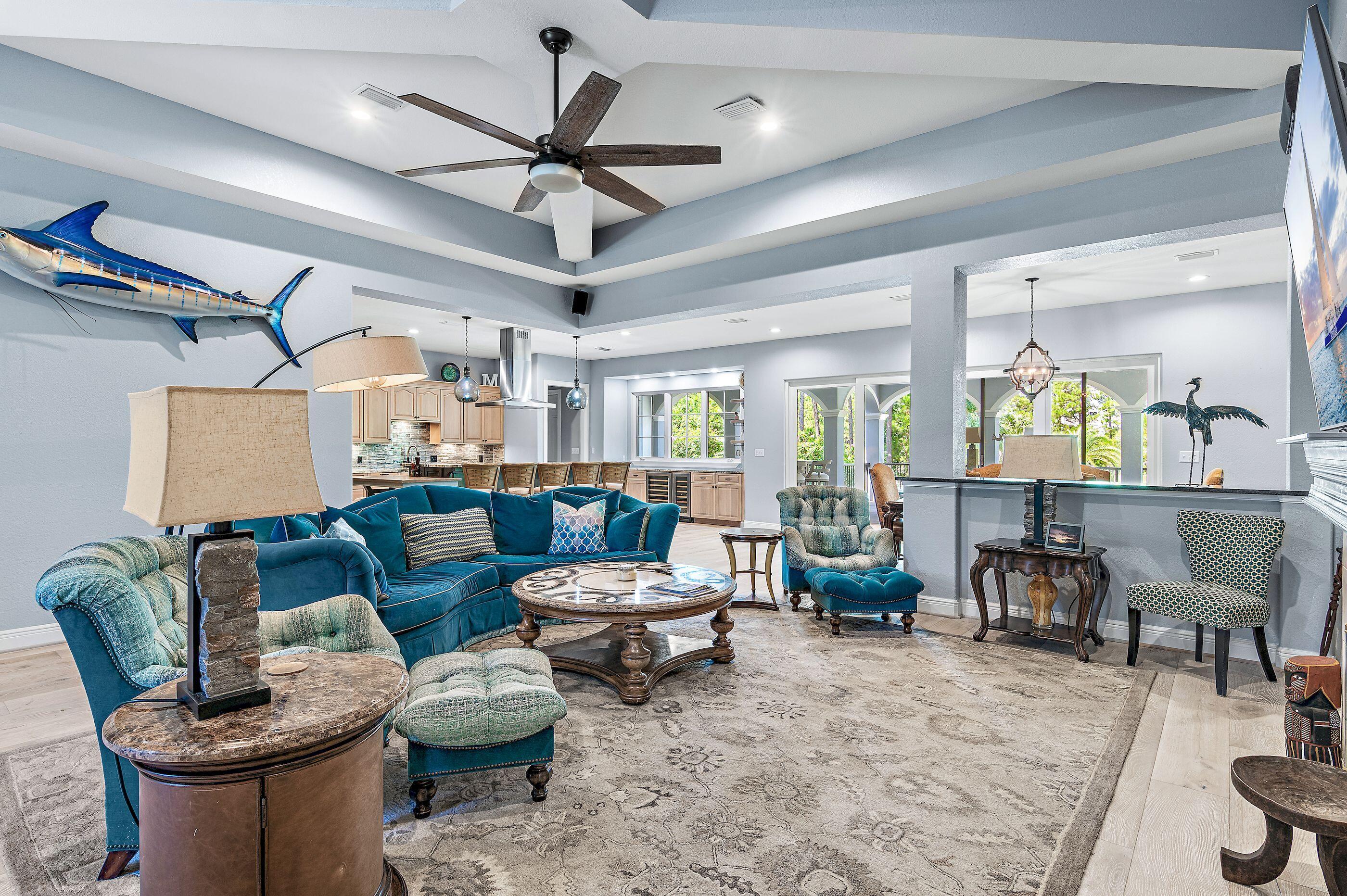 COUNTRY CLUB HILLS - Residential
