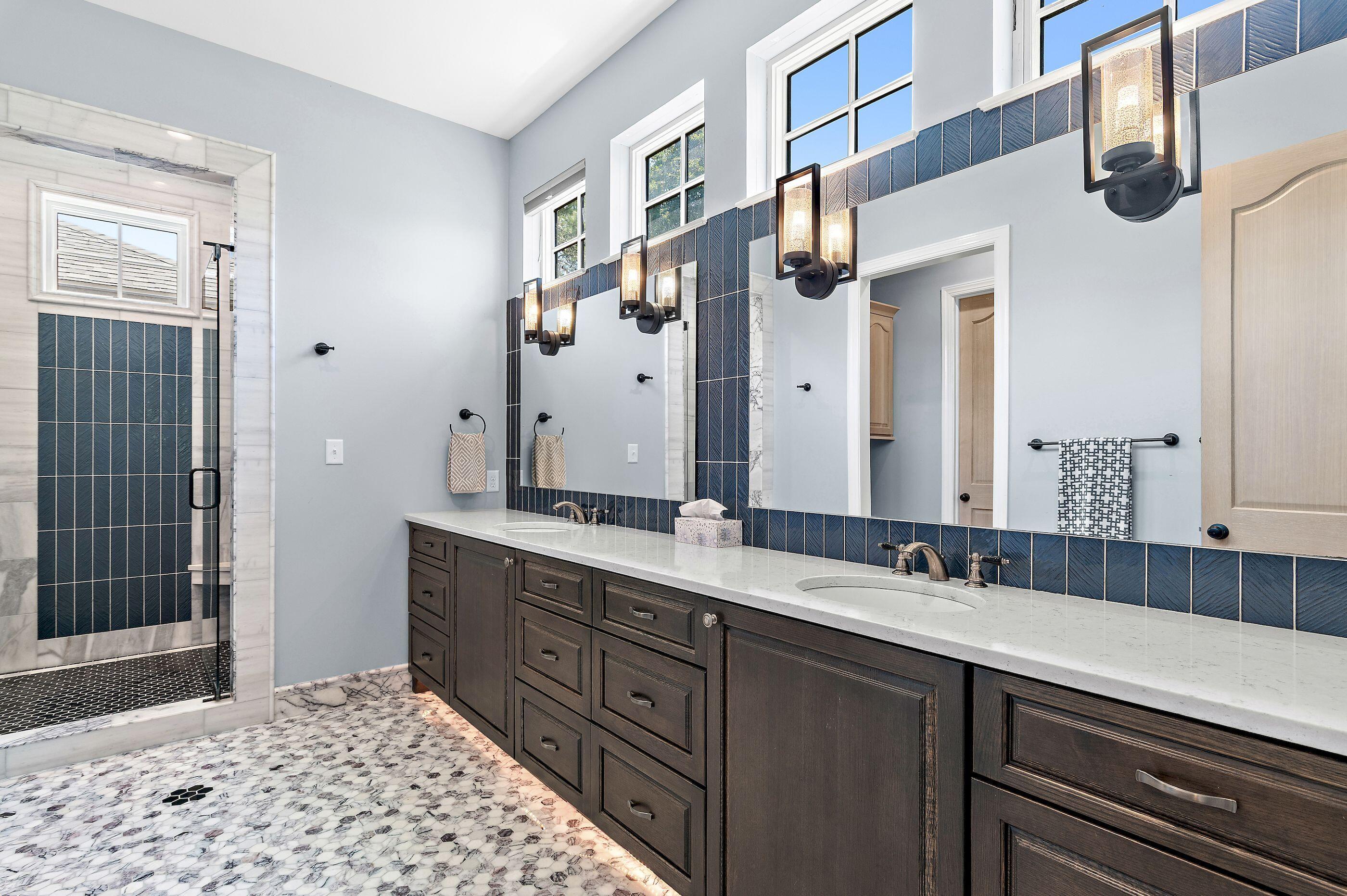 COUNTRY CLUB HILLS - Residential