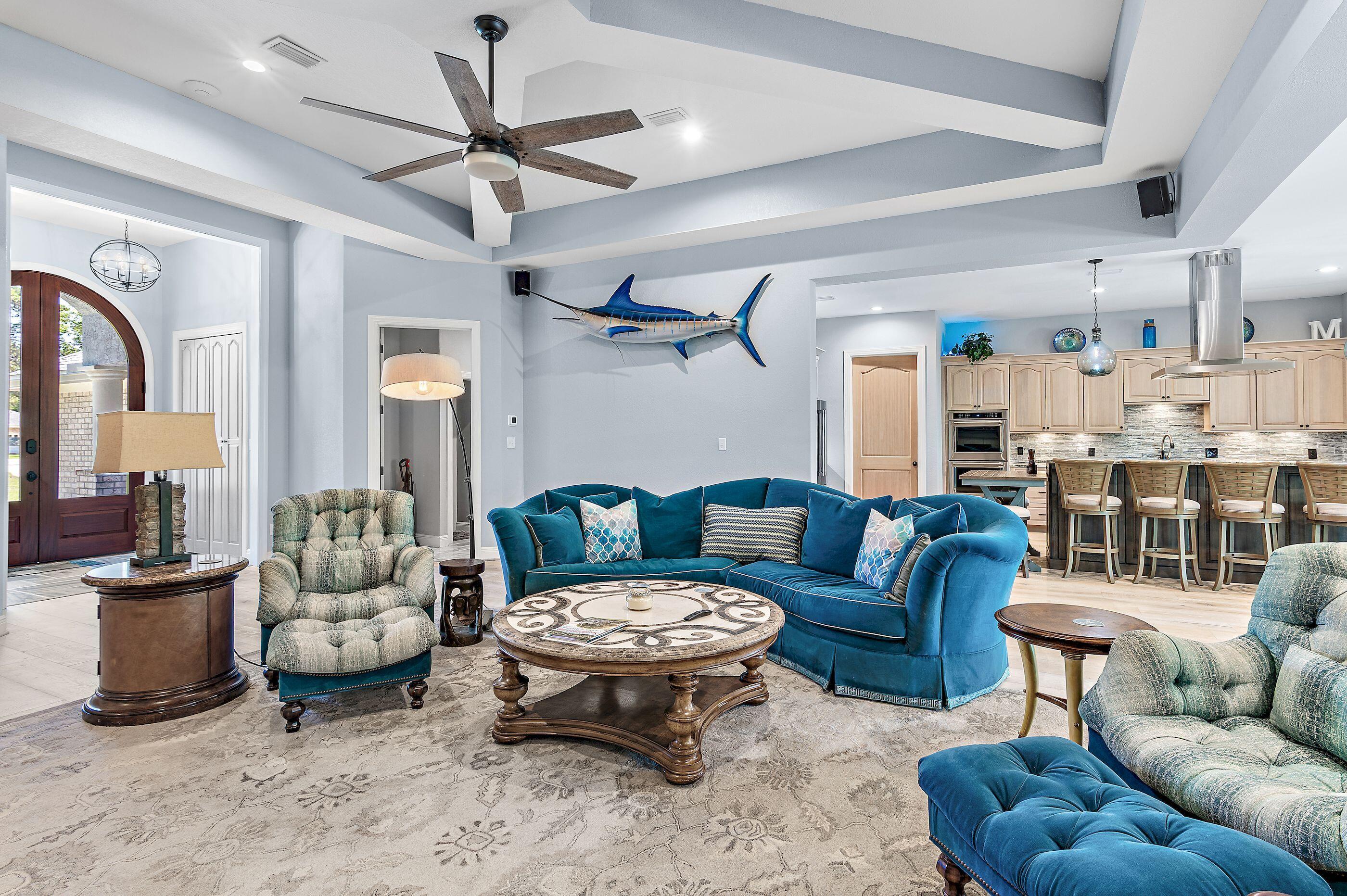 COUNTRY CLUB HILLS - Residential