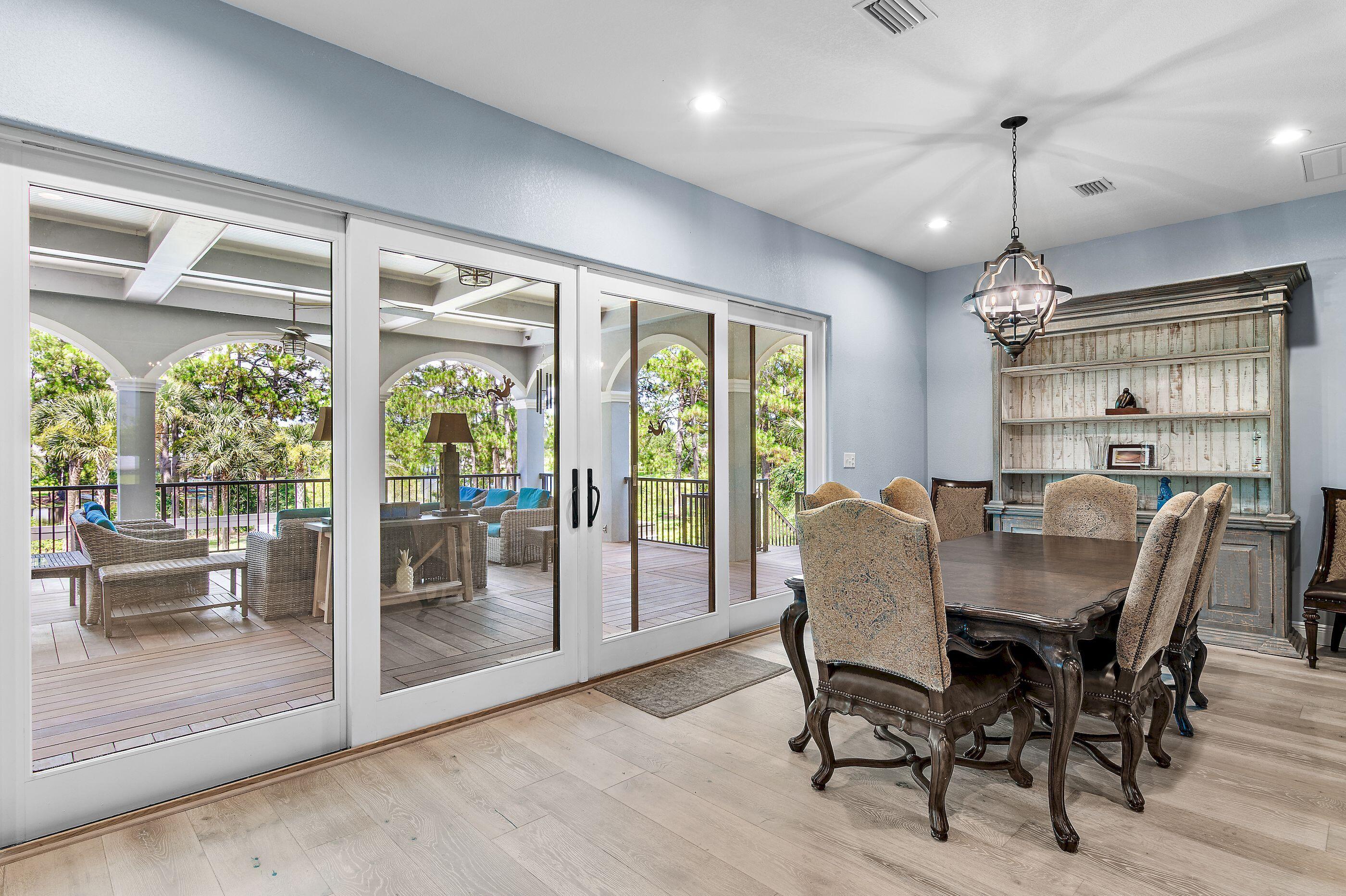 COUNTRY CLUB HILLS - Residential