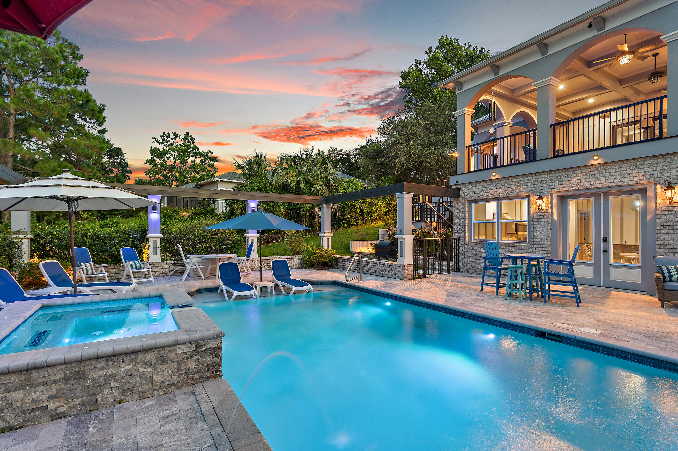 COUNTRY CLUB HILLS - Residential