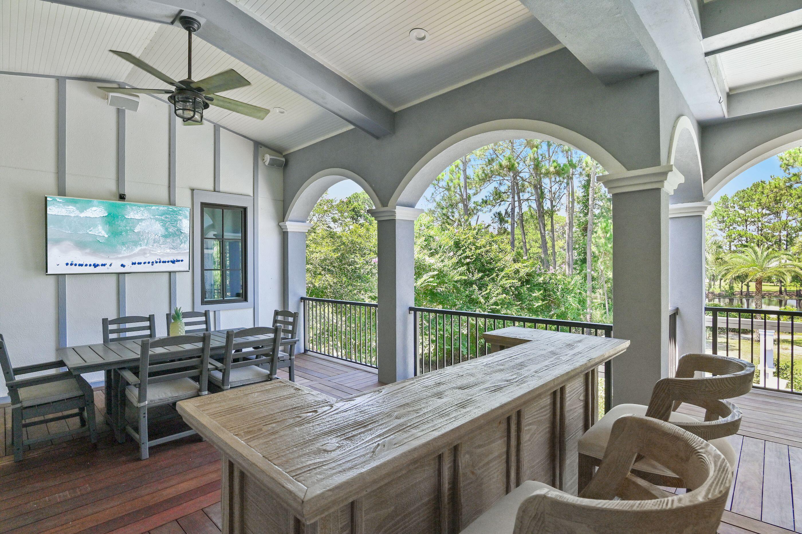 COUNTRY CLUB HILLS - Residential