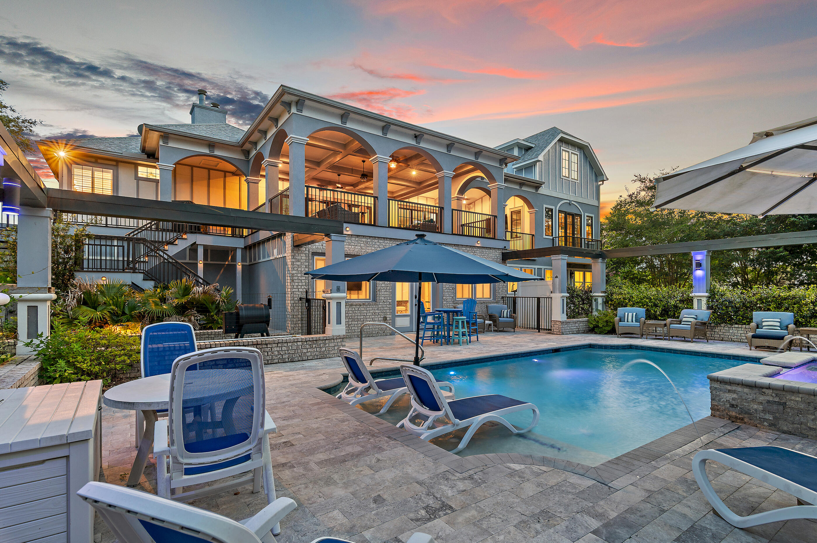 COUNTRY CLUB HILLS - Residential