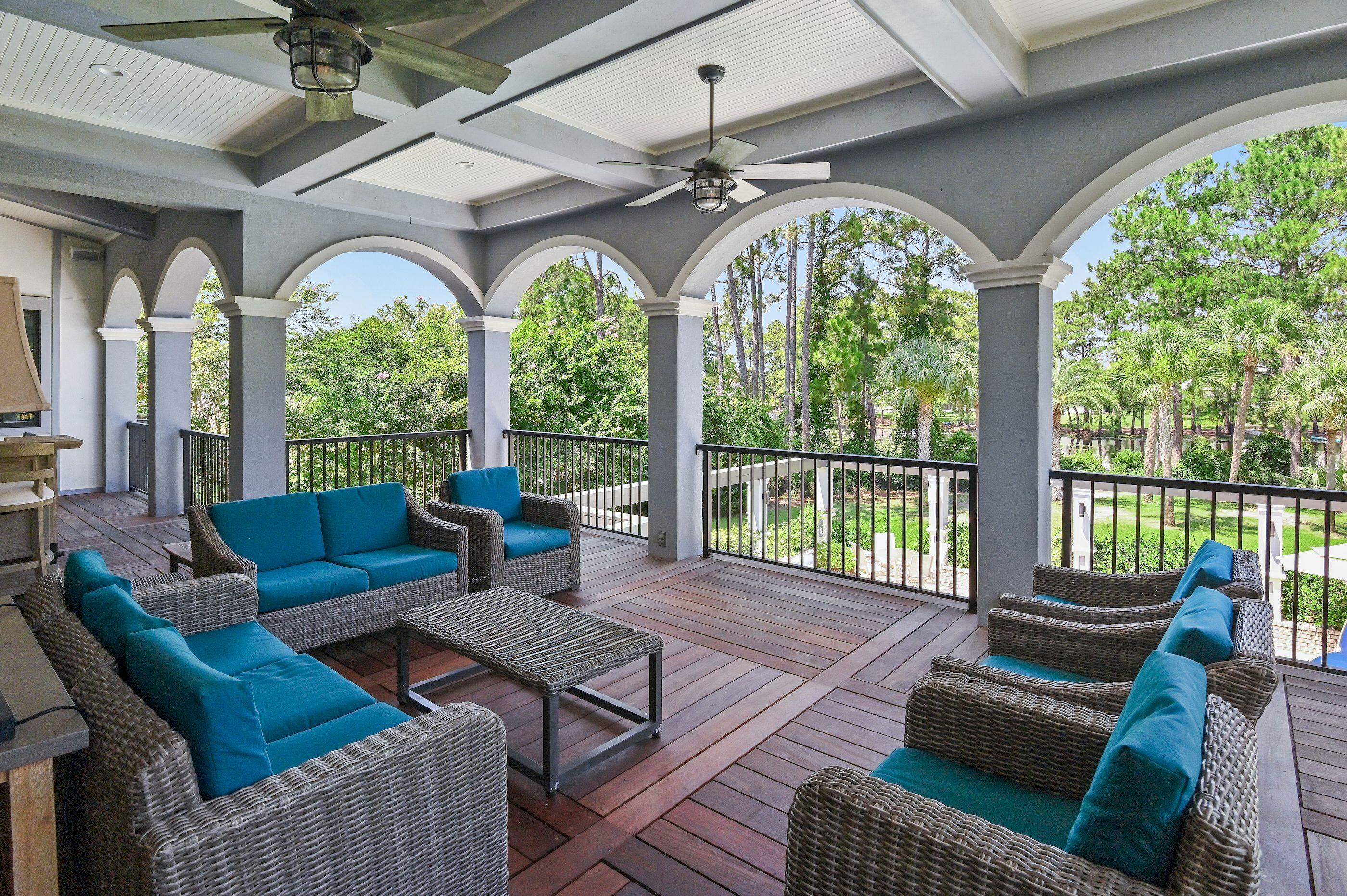 COUNTRY CLUB HILLS - Residential