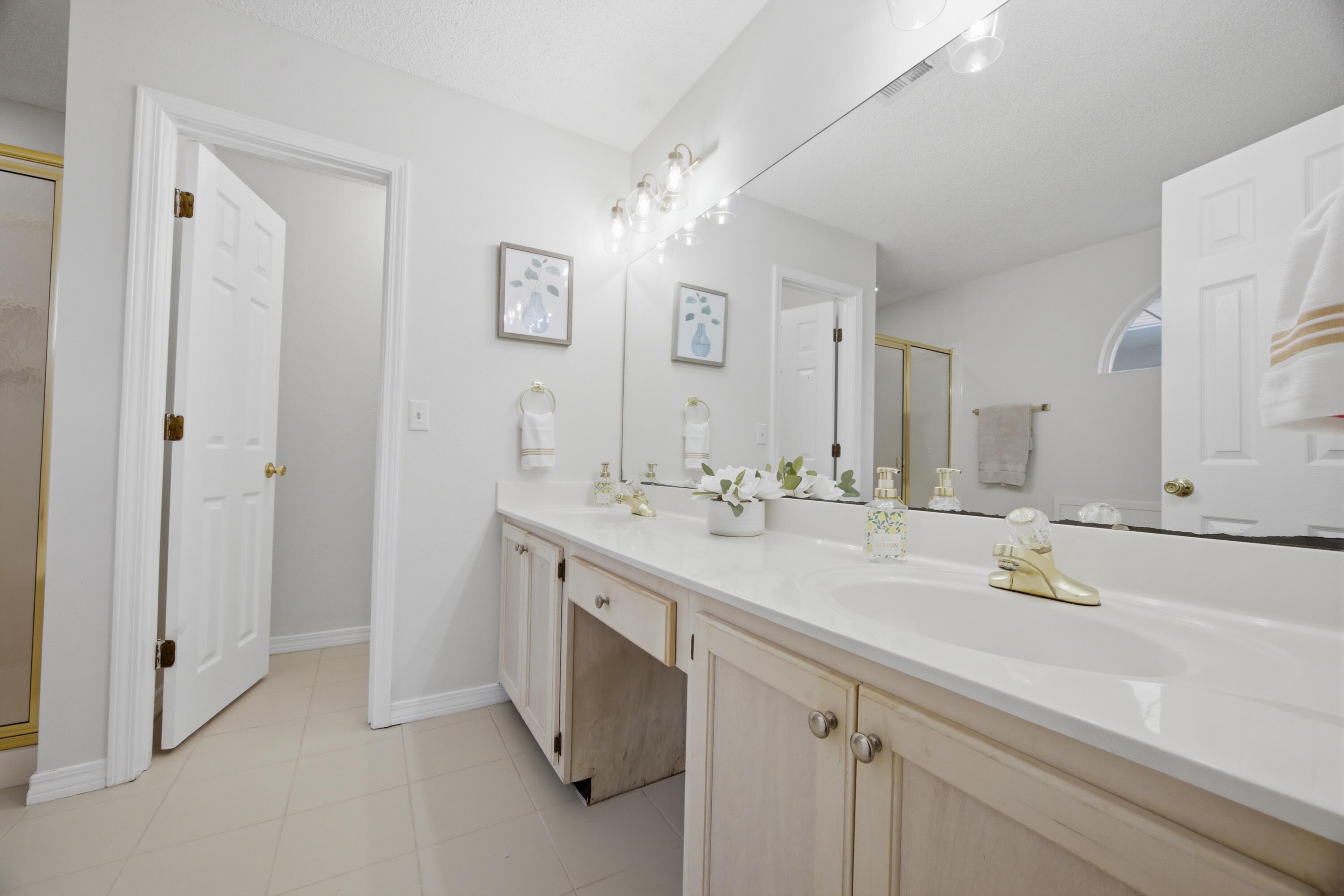 LAKE POINTE - Residential