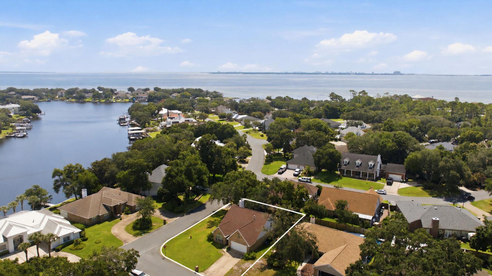 LAKE POINTE - Residential