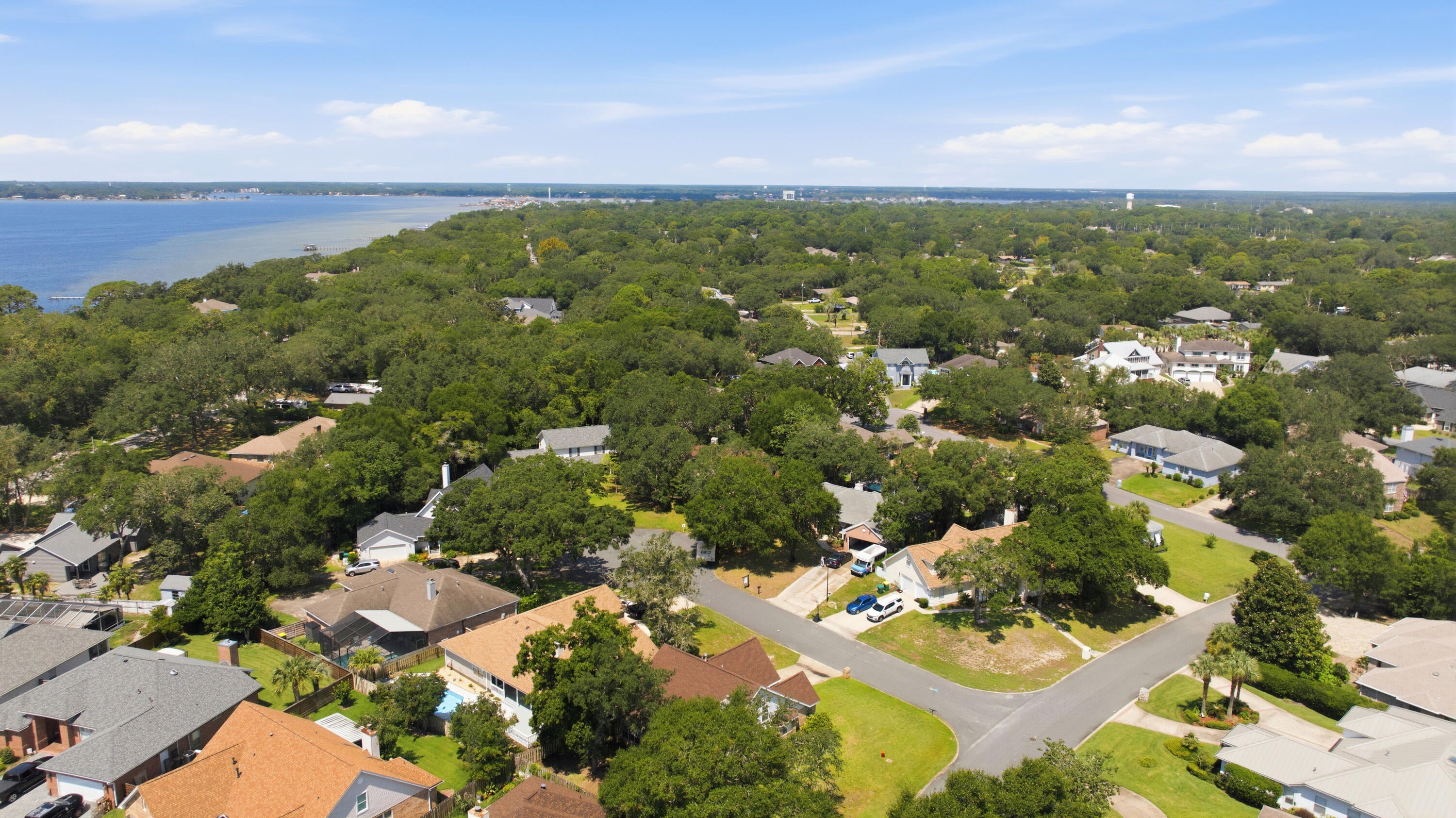 LAKE POINTE - Residential